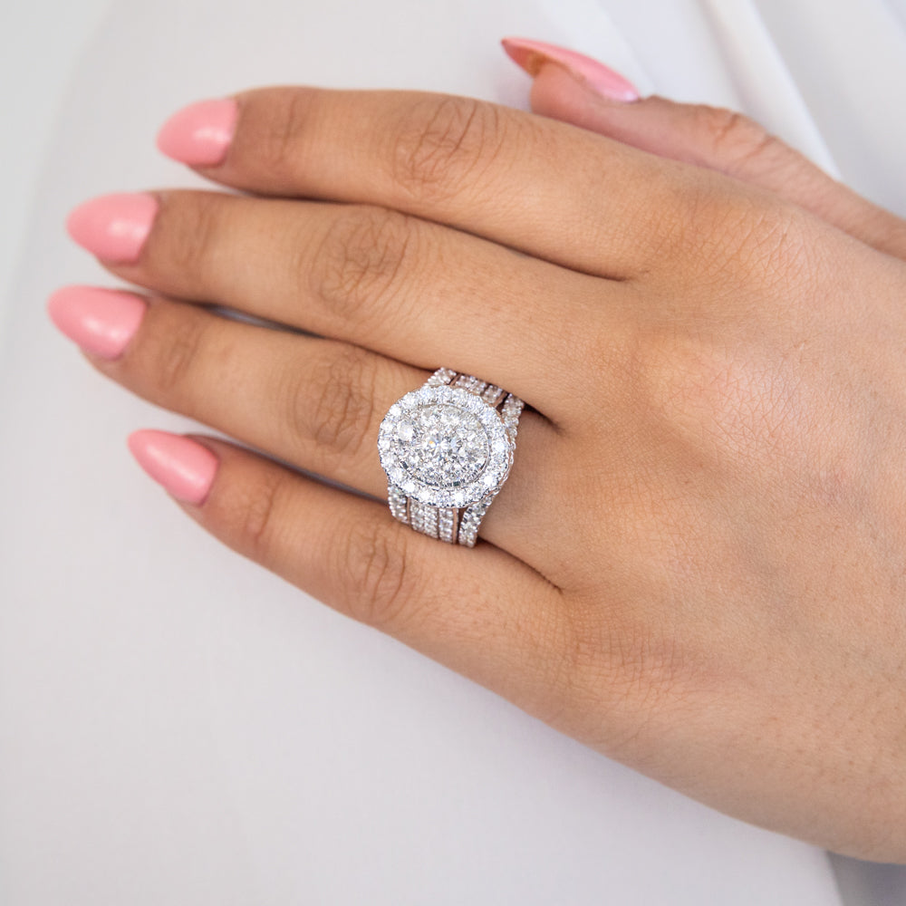 14ct White Gold 4 Carat Oval Diamond Cluster Ring for Women - Elegant Engagement, Wedding, Anniversary Jewelry Gift