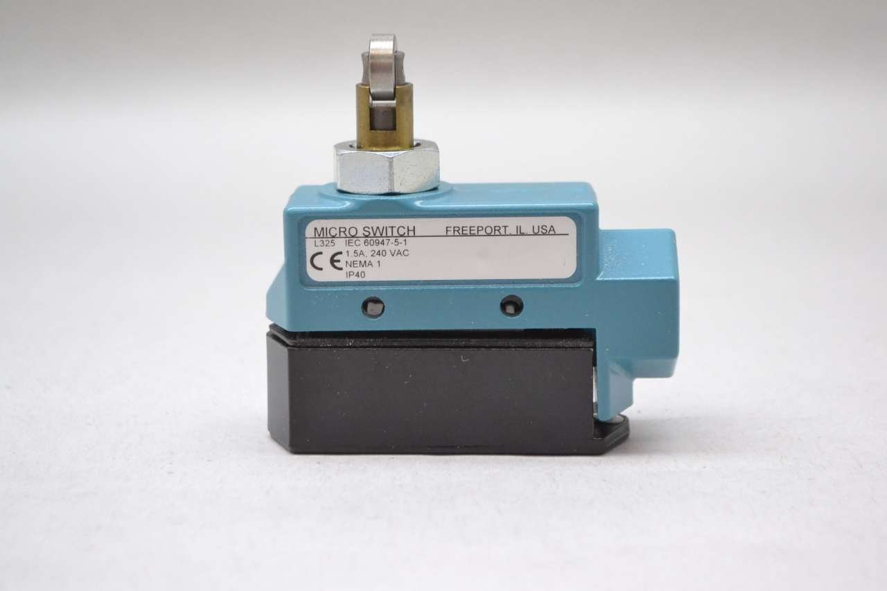 Honeywell BZE6-2RQ81 Compact Enclosed Side Mount Switch - 15 AMP Cross Roller Plunger - Ideal for Industrial Machinery, Automation Systems & Control Panels