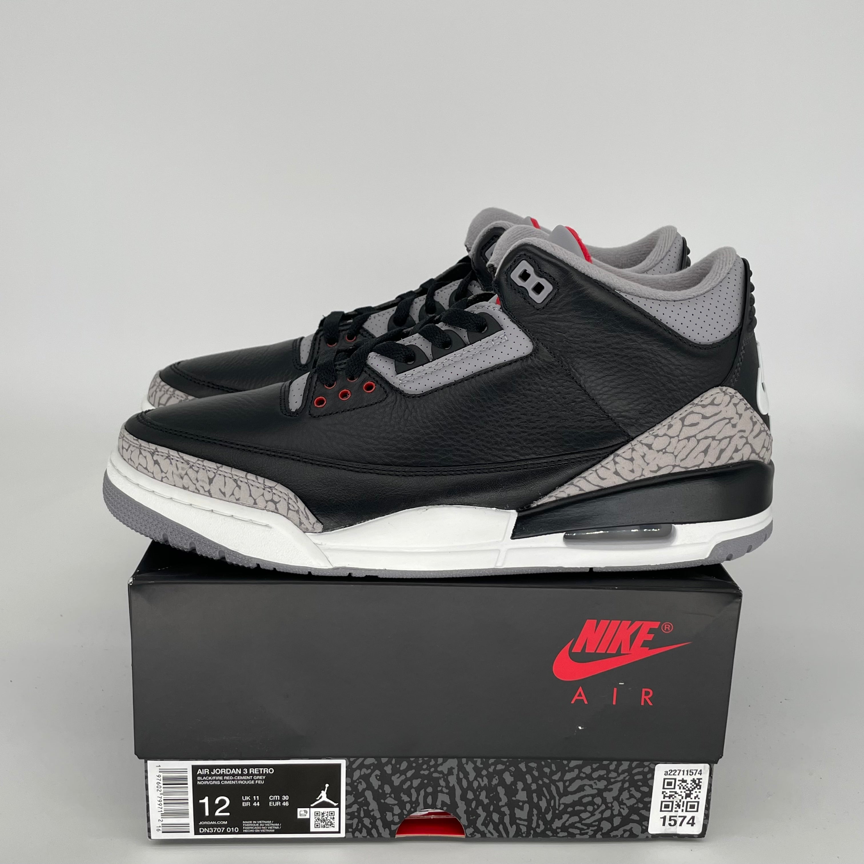 Original Air Jordan 3 Retro 'Black Cement' Men's Basketball Shoes Size 12 (DN3707-010) - Iconic Sneakers for Streetwear & Basketball Performance