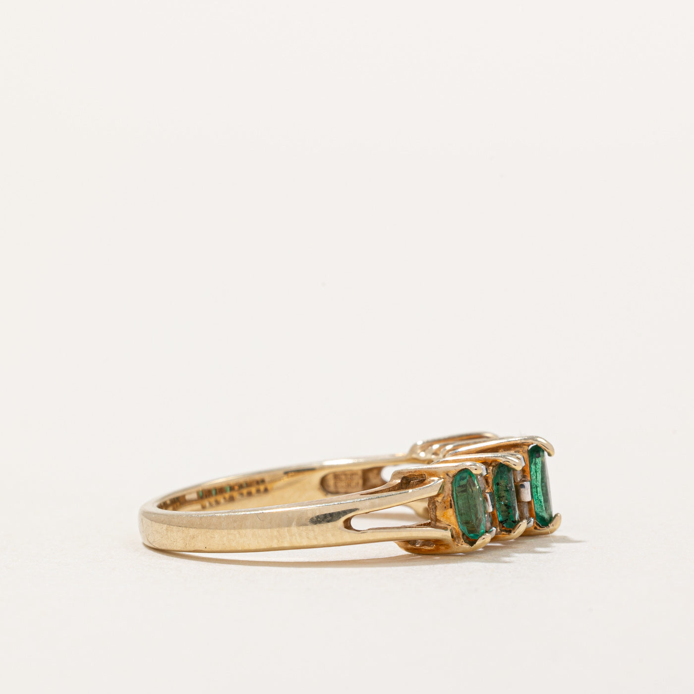 Emerald and Diamond Ring - 0.25ctw Emerald with 0.04ctw Diamonds - Size 7 - Elegant Jewelry for Weddings, Anniversaries & Special Occasions