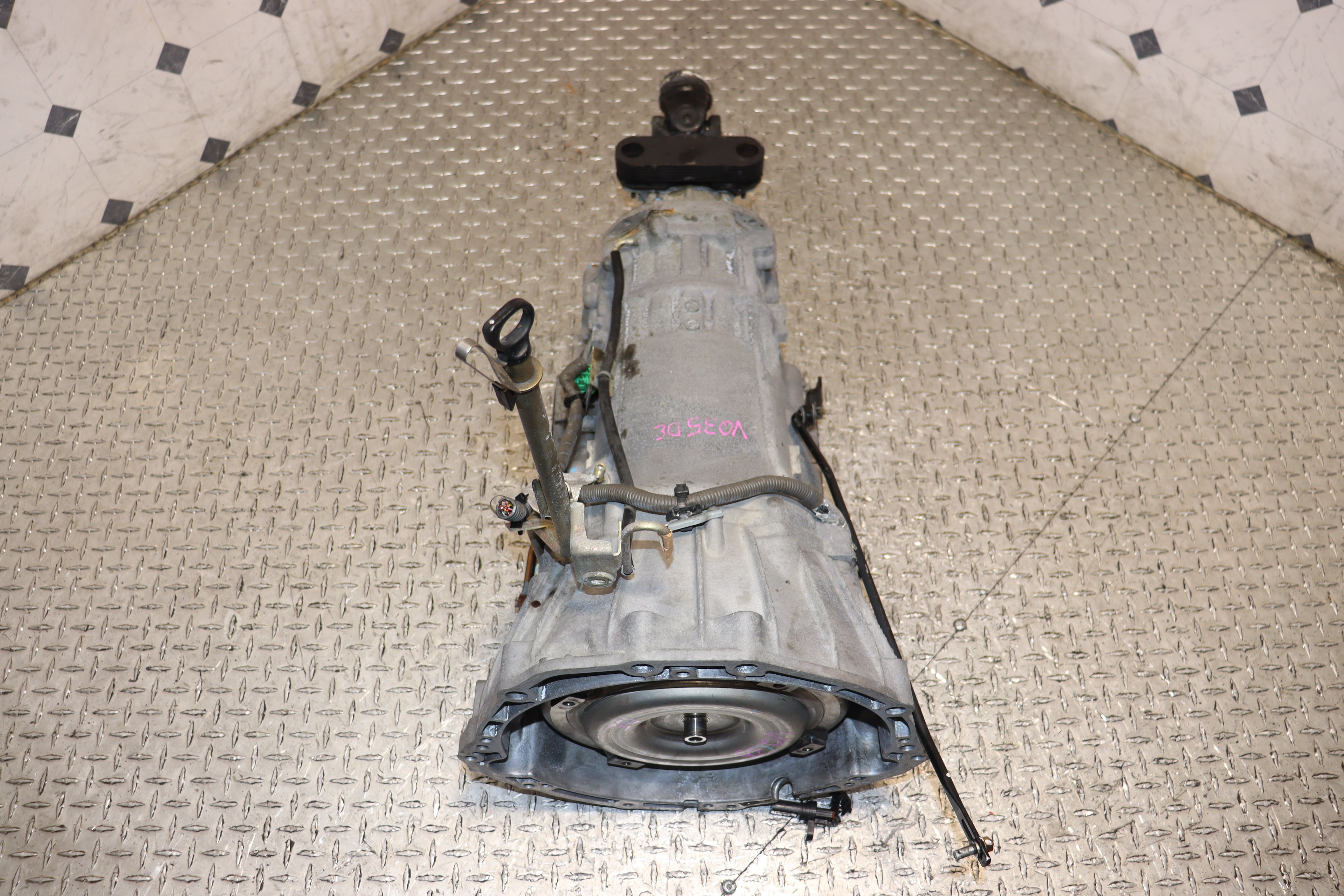 JDM VQ35DE Automatic Transmission RWD for 2003-2005 Nissan 350Z & Infiniti G35 (1 Plug) - Performance Upgrade & Replacement Part for Drifting & Street Racing