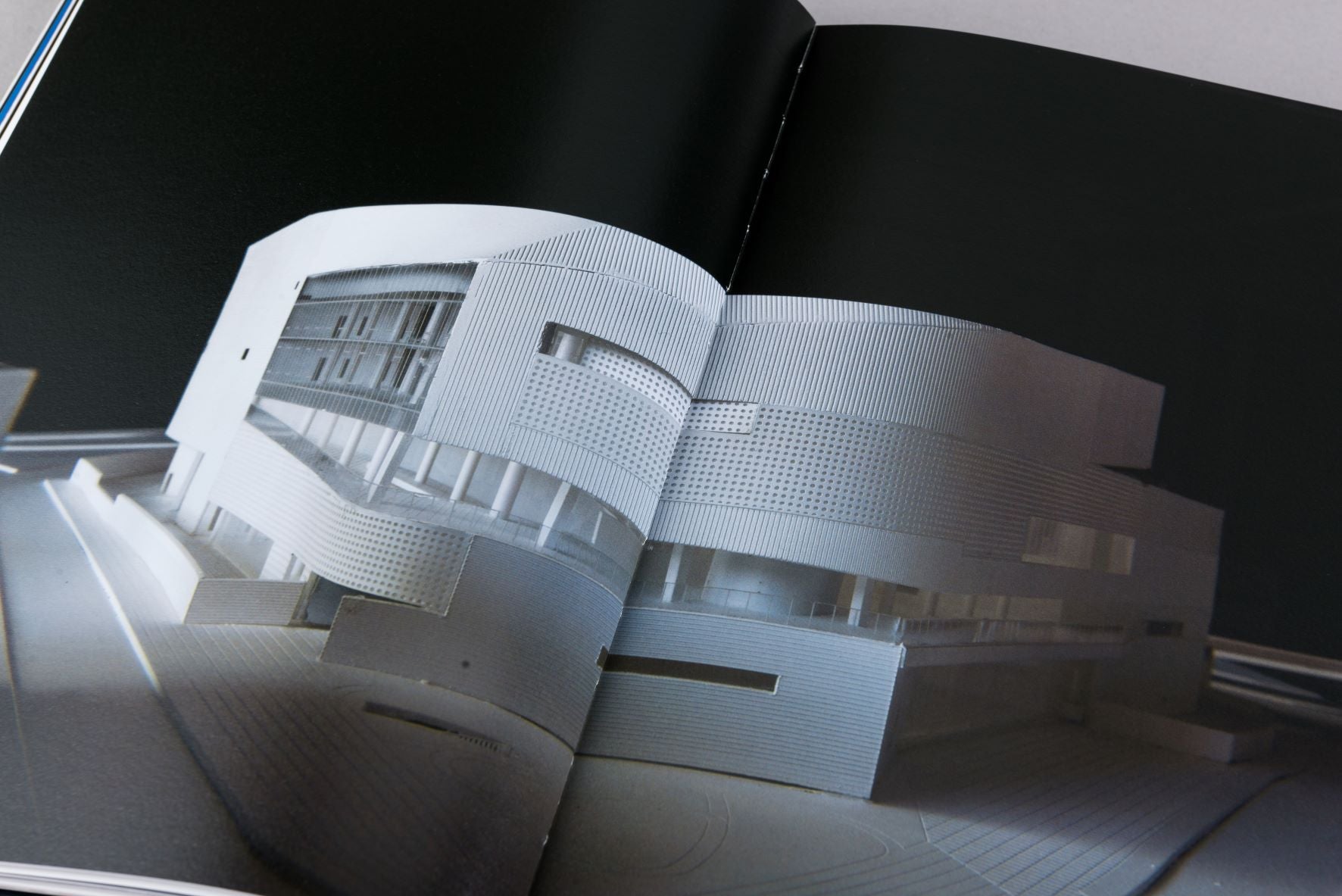 Artron Art Center: Urbanus (Masterpiece Series) - Premium Art Book for Collectors & Design Enthusiasts | Perfect for Home Decor, Office Display & Gift Giving