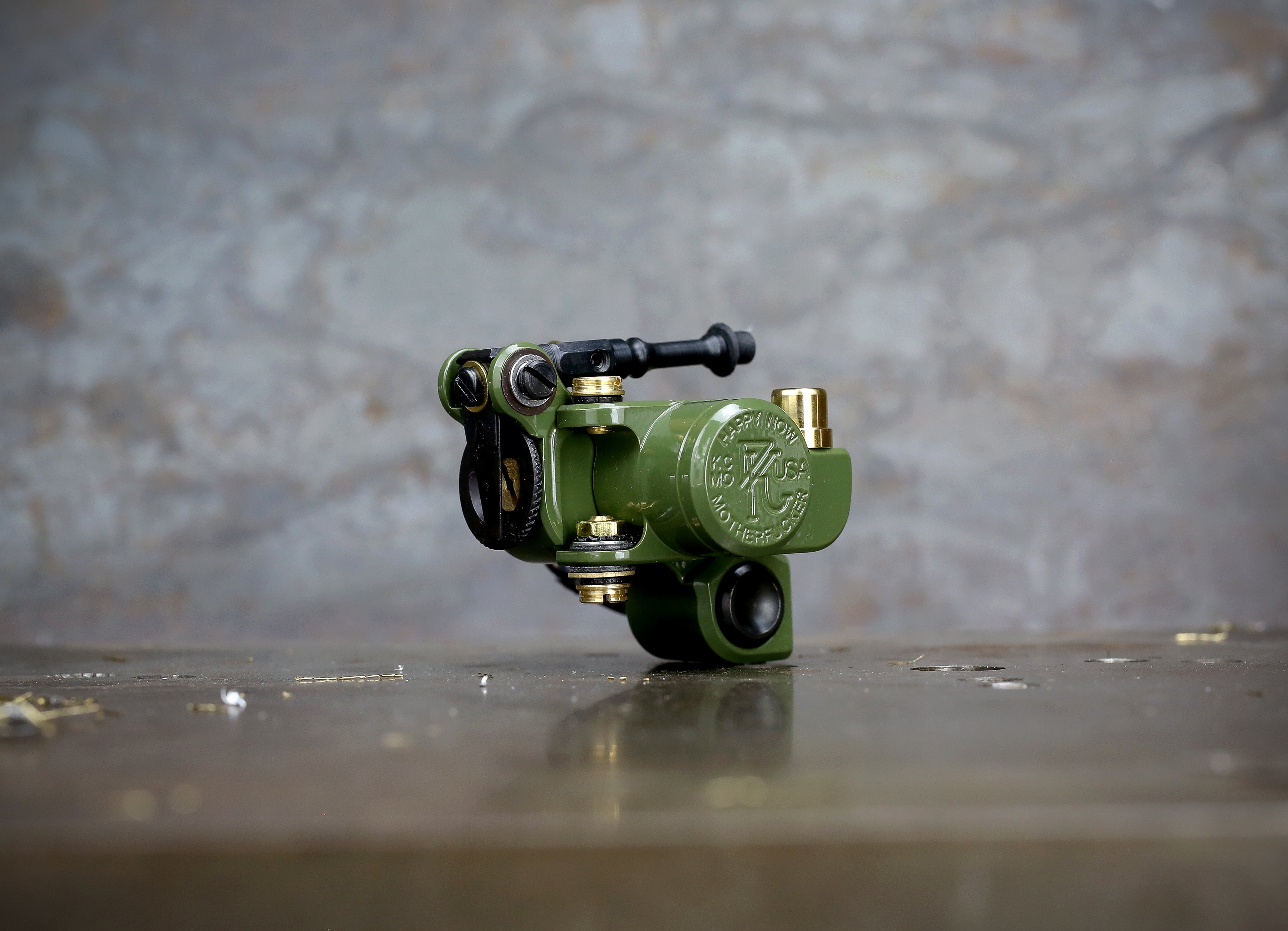 Dan Kubin Sidewinder 46er Featherweight Tattoo Machine - Olive x Olive Aluminum RCA with Clip Cord | Professional Tattoo Equipment for Artists & Beginners | Perfect for Lining, Shading & Detailed Work