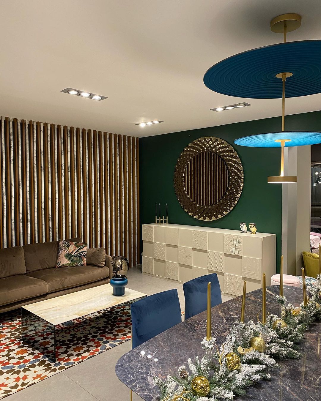 Modern Feel Pendant Lamp - Stylish Hanging Light Fixture for Living Room, Bedroom & Dining Room - Perfect for Home Decor and Ambient Lighting