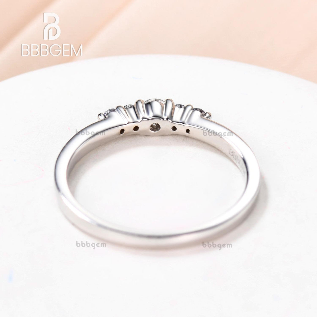 Exquisite Alexandrite & Diamond Engagement Ring - Vintage Art Deco Style 5-Stone Wedding Band for Women | Perfect for Proposals, Anniversaries & Special Occasions