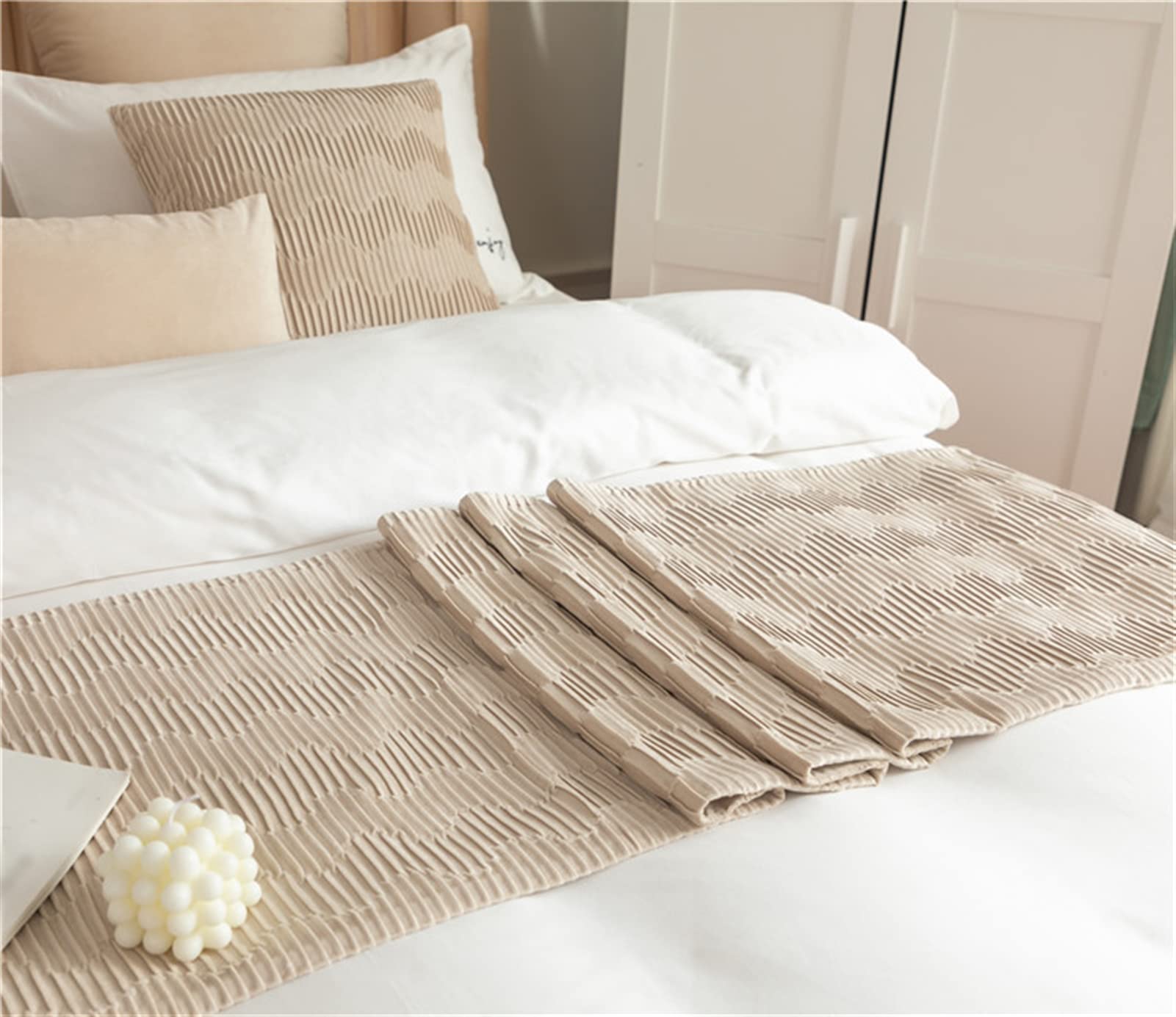 Quilted Fleece Bed Runner - Solid Beige Bed Throw for Twin/Twin XL Beds | Soft Foot of Bed Cover & Bed Scarf Protector | Perfect for Bedroom Decor & Hotel Use