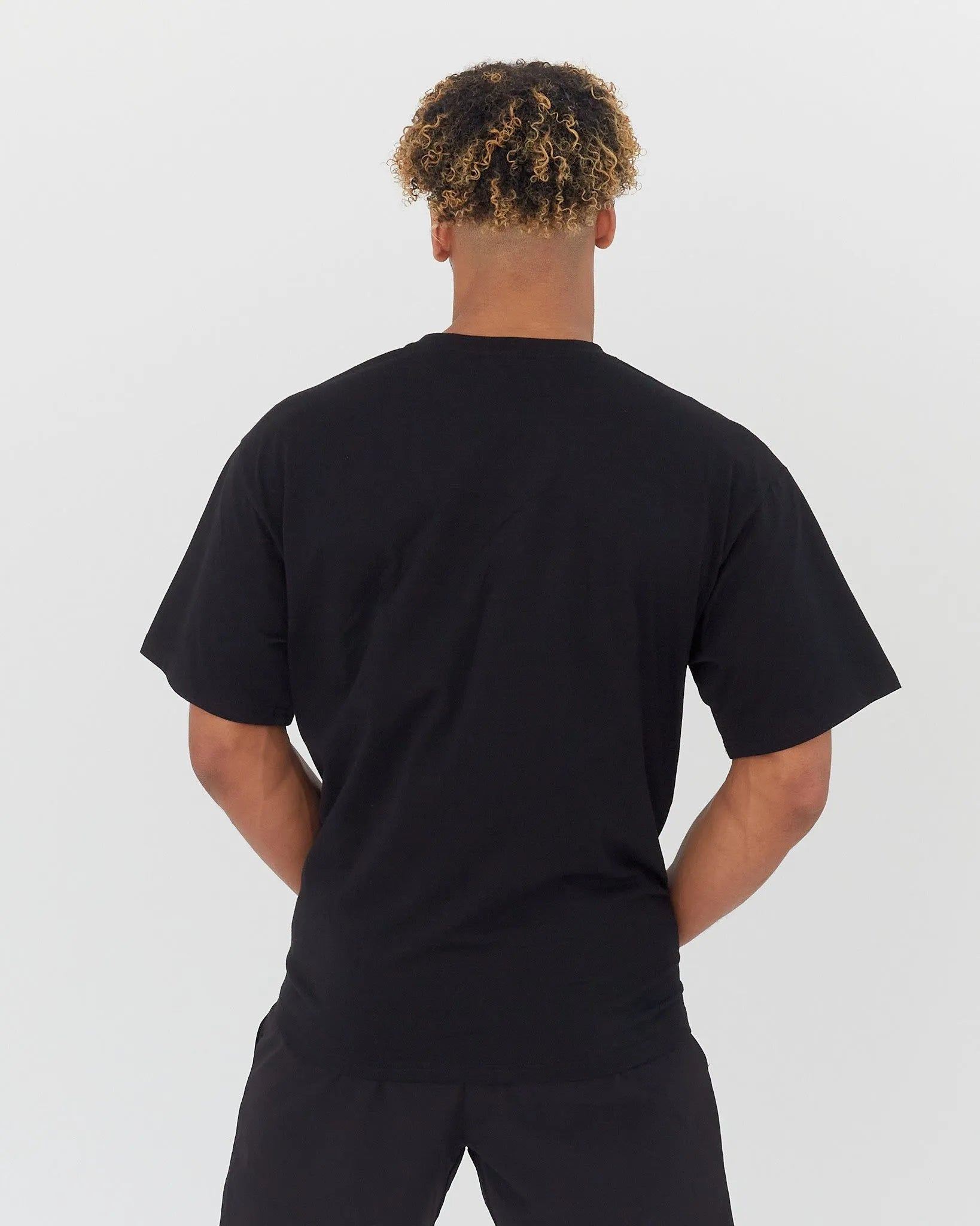 Premium Oversized T-Shirt for Athletes - Comfortable & Stylish Cotton Tee for Gym, Workout & Casual Wear
