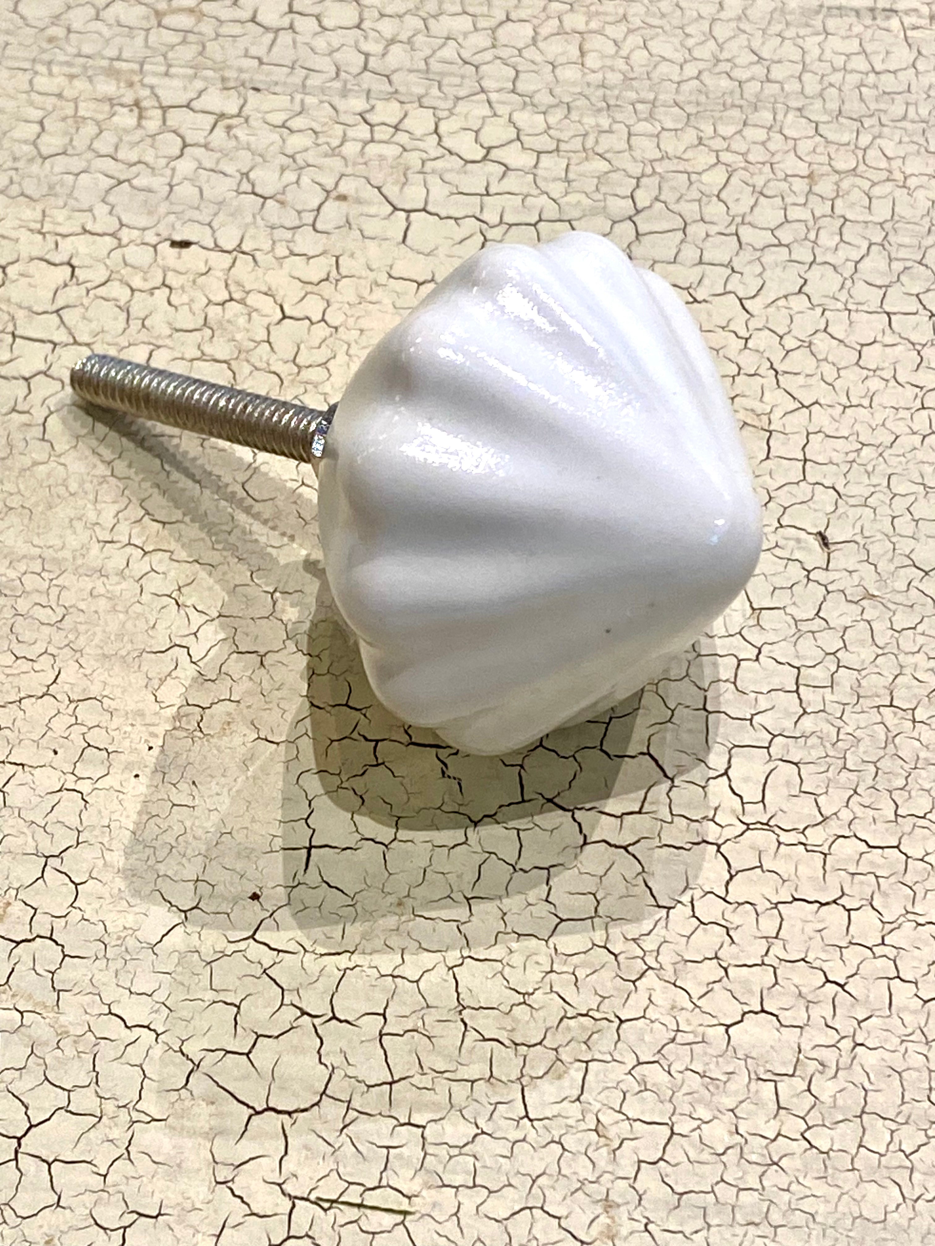 White Diamond Knob - Premium Cabinet & Drawer Pulls for Kitchen & Bathroom - Elegant Hardware for Home Renovation & DIY Projects