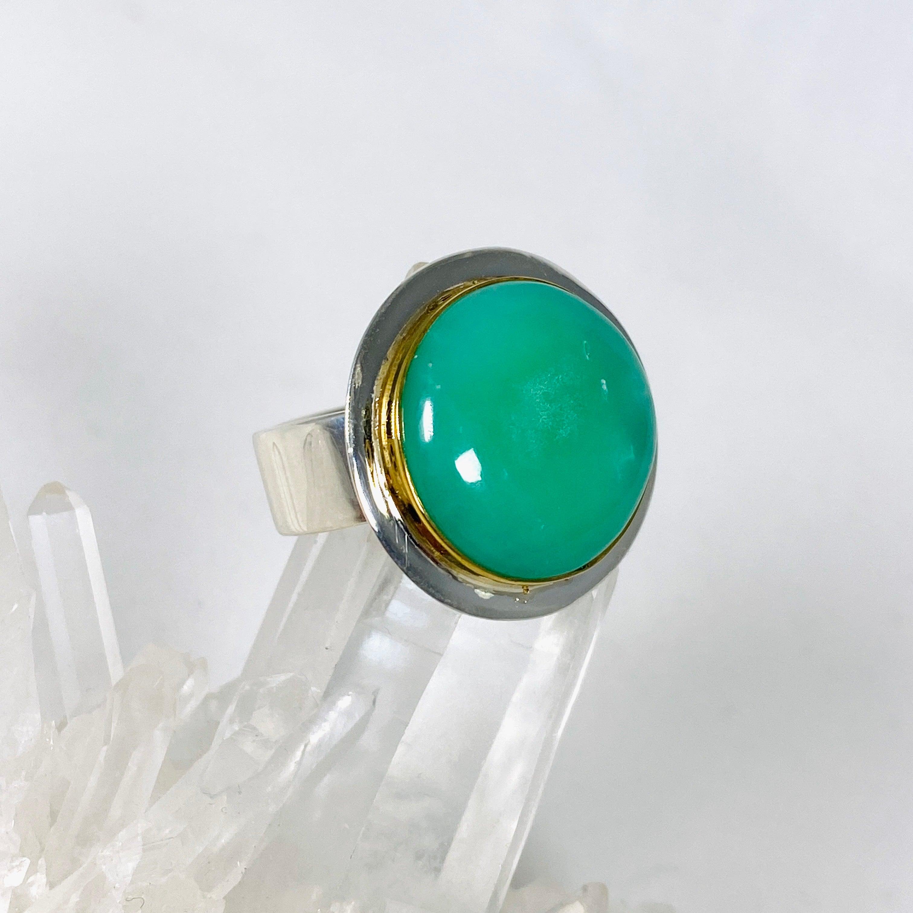 Chrysoprase Round Ring with Brass Detailing - Size 11 - KRGJ2942 | Elegant Bohemian Jewelry for Women, Perfect for Weddings, Parties & Everyday Wear