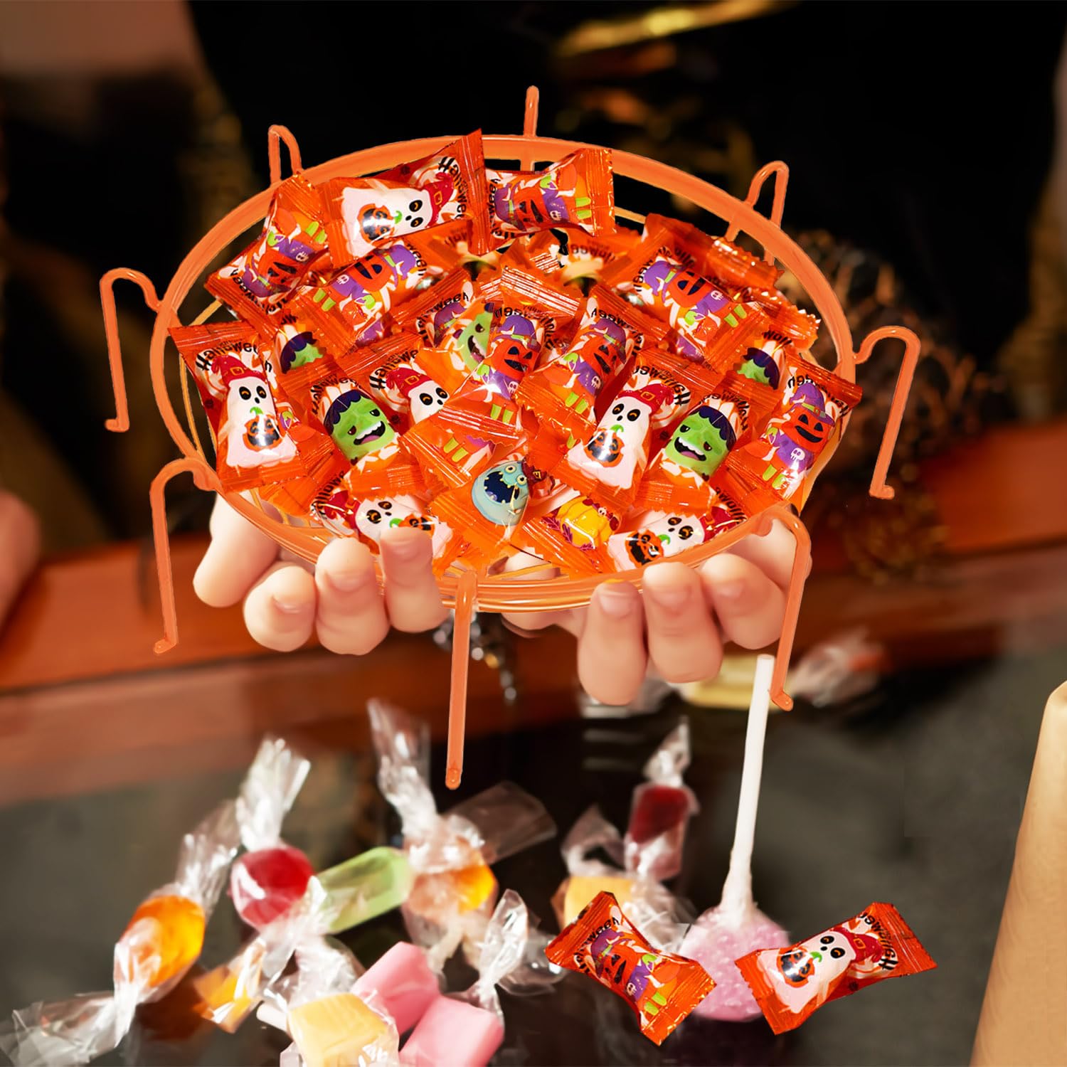 6 Pack Spider Halloween Candy Bowl - Large Plastic Trick or Treat Bowl Set for Porch Decor, Spooky Halloween Party Serving Dishes - Perfect for Candy Display, Treat Distribution & Halloween Decorations