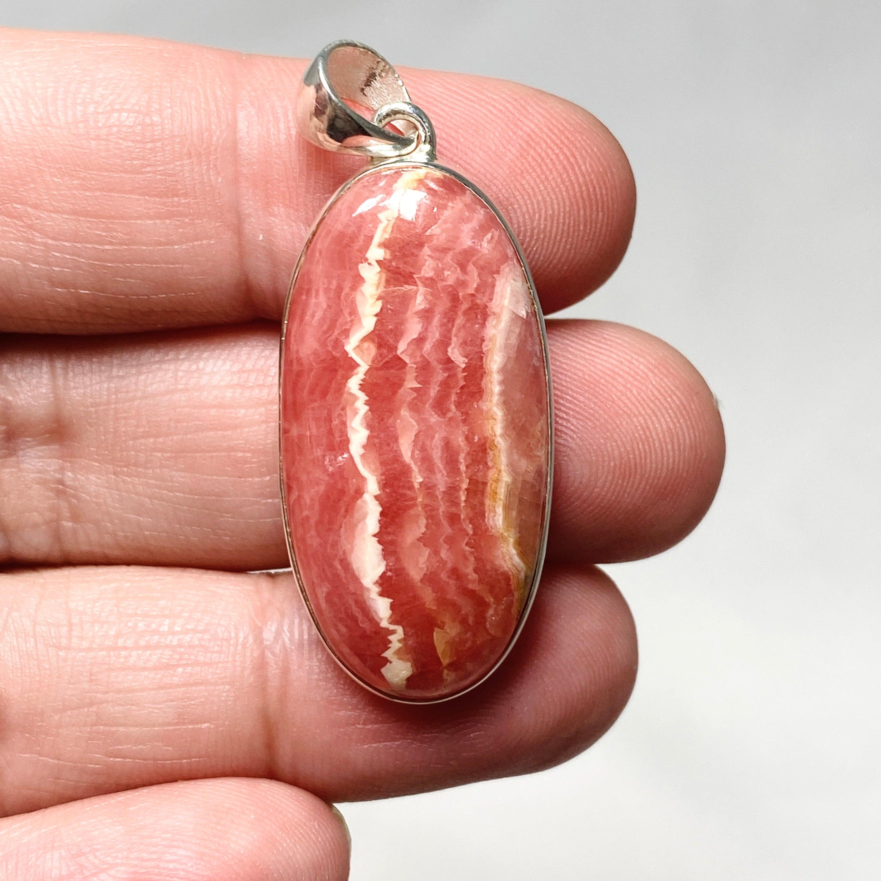 Natural Rhodochrosite Oval Pendant Necklace KPGJ4319 - Elegant Gemstone Jewelry for Women, Perfect for Gifts & Special Occasions