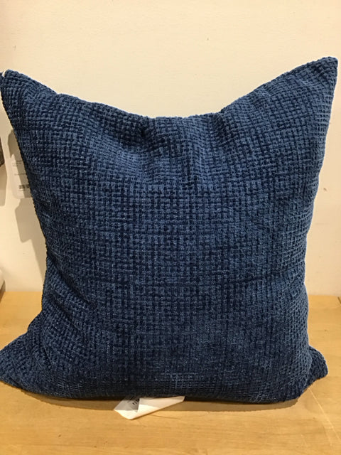 Soft Blue Chenille Throw Pillow - Cozy Decorative Cushion for Sofa, Bed & Home Decor - Perfect for Living Room, Nursery & Dorm Room