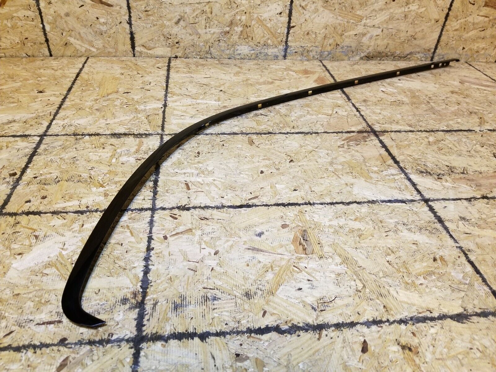 2004-2009 Jaguar XJ8 Rear Right Passenger Upper Door Window Trim Molding - OEM Replacement Part - Perfect for Window Seal Repair & Car Restoration Projects