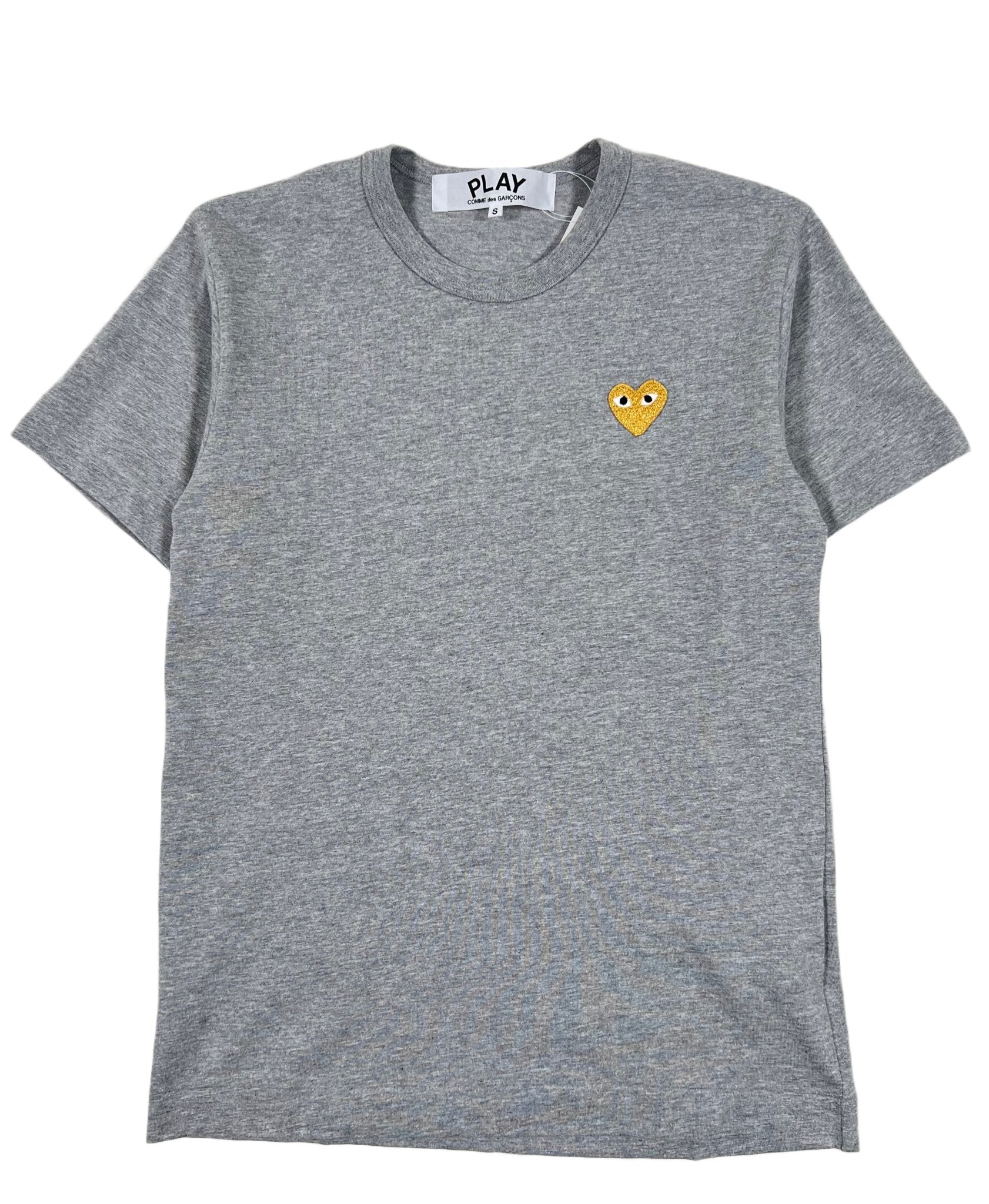Comme Des Garcons Play T-Shirt with Gold Heart Print in Grey - Stylish Casual Wear for Men & Women | Perfect for Streetwear, Dating & Everyday Fashion