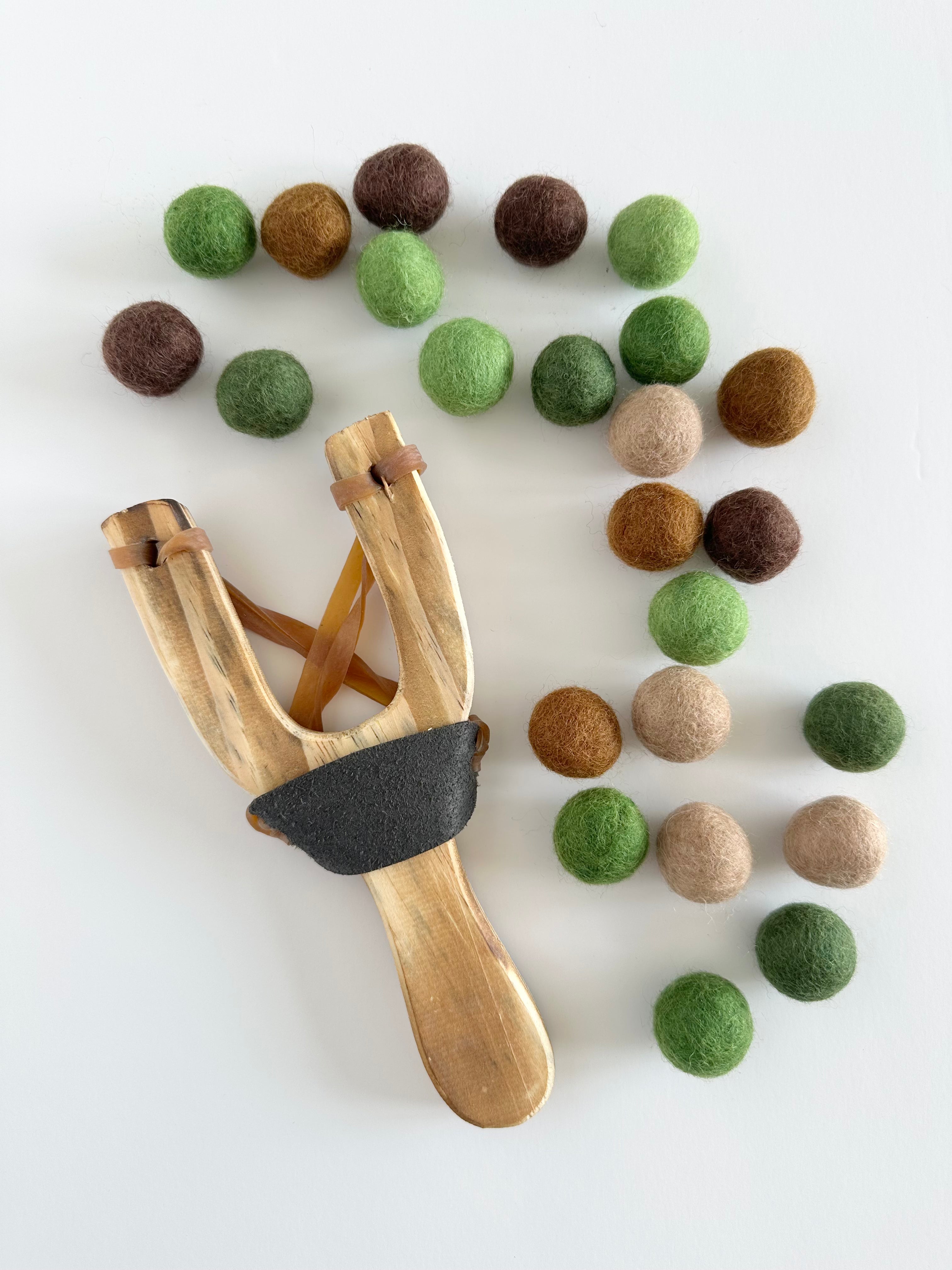 Professional Camouflage Slingshot with 50 Felt Balls - Outdoor Hunting Gear for Survival Training & Small Game Hunting | Perfect for Camping, Backyard Target Practice & Wilderness Adventures