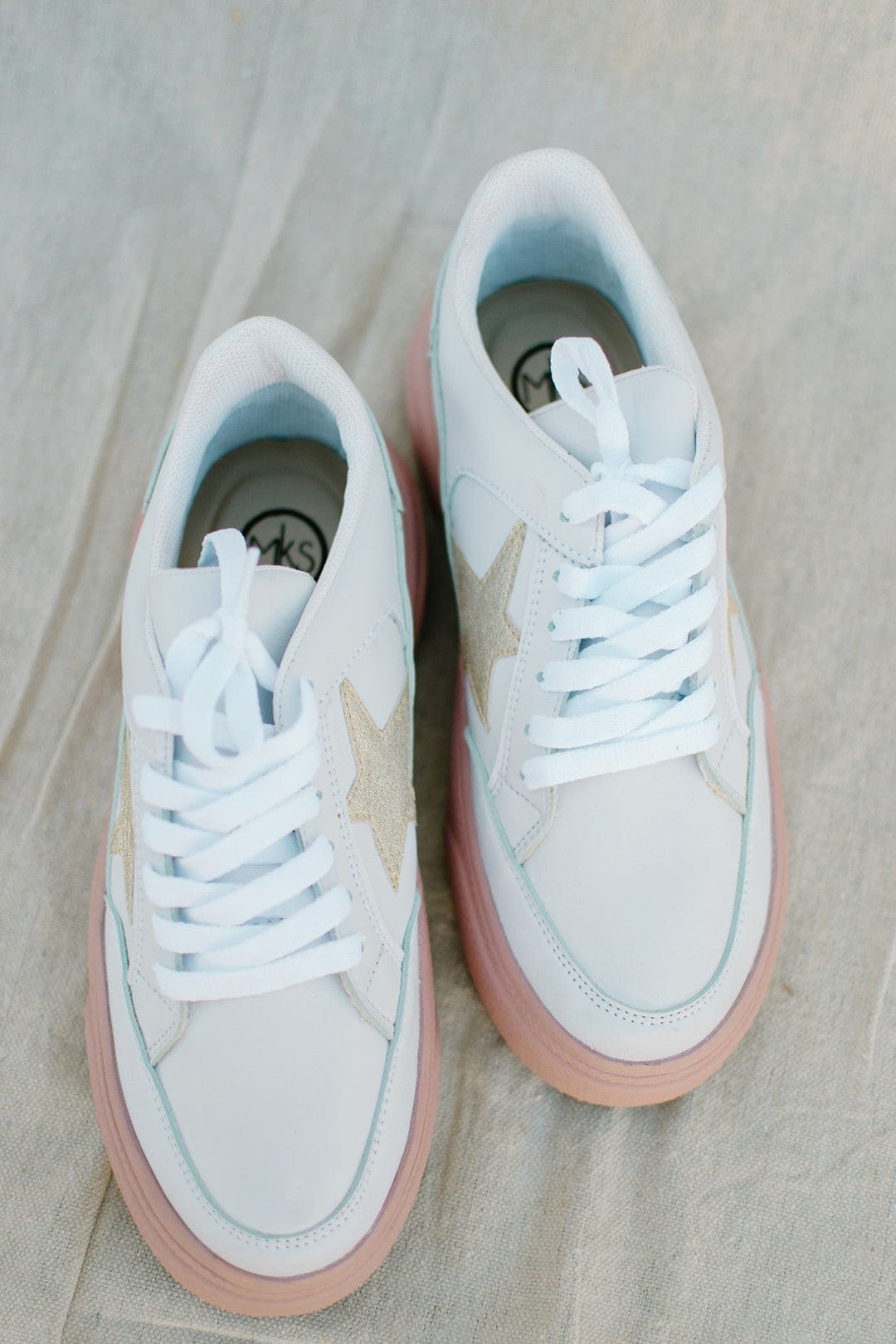 Stylish White Sneakers with Pink Sole - Comfortable Women's Casual Shoes for Walking, Running & Everyday Wear