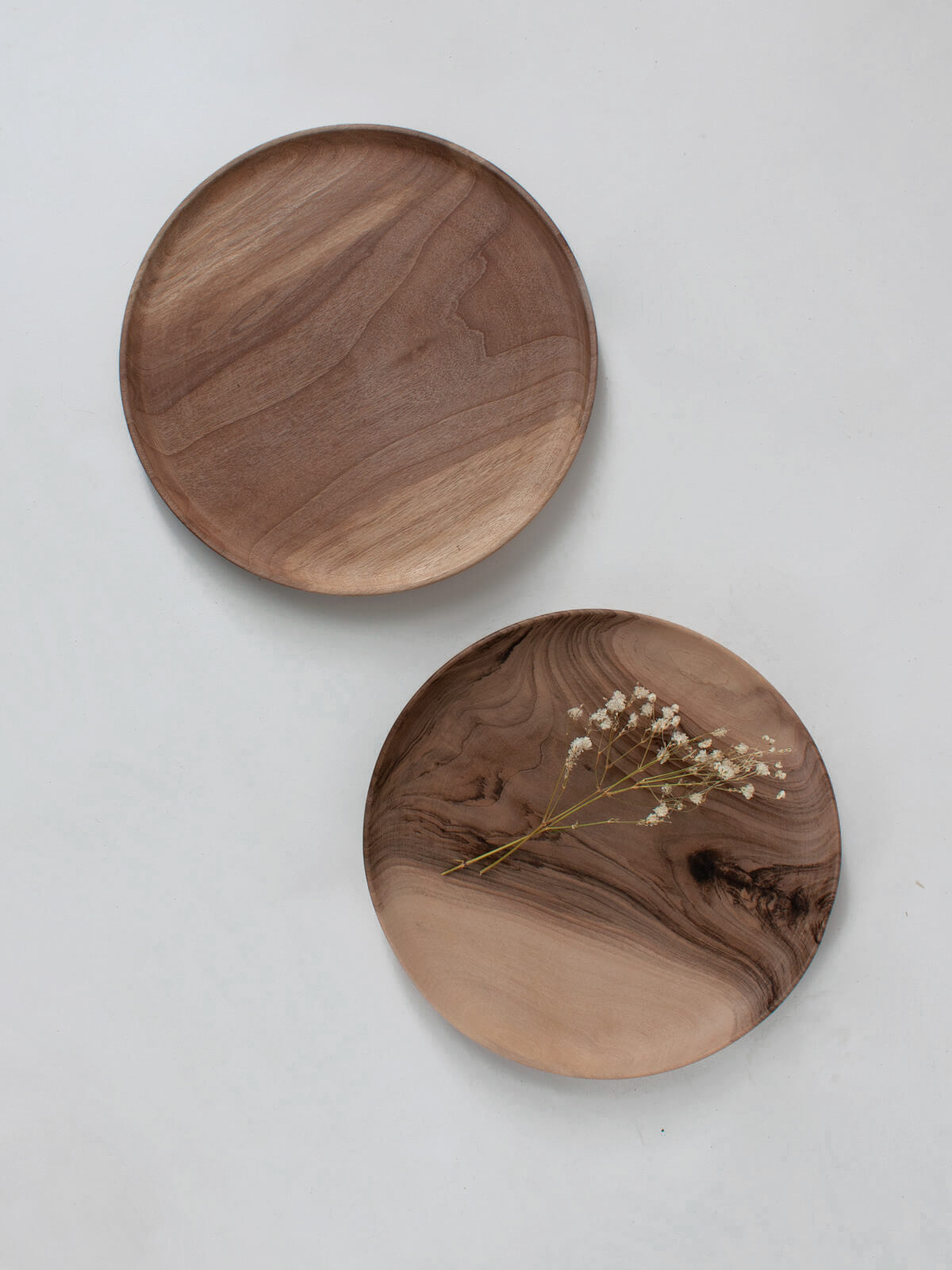 Premium Walnut Wood Serving Dish - Handcrafted Natural Wooden Bowl for Cheese, Fruit, Nuts & Appetizers - Perfect for Charcuterie Boards, Dinner Parties & Home Decor