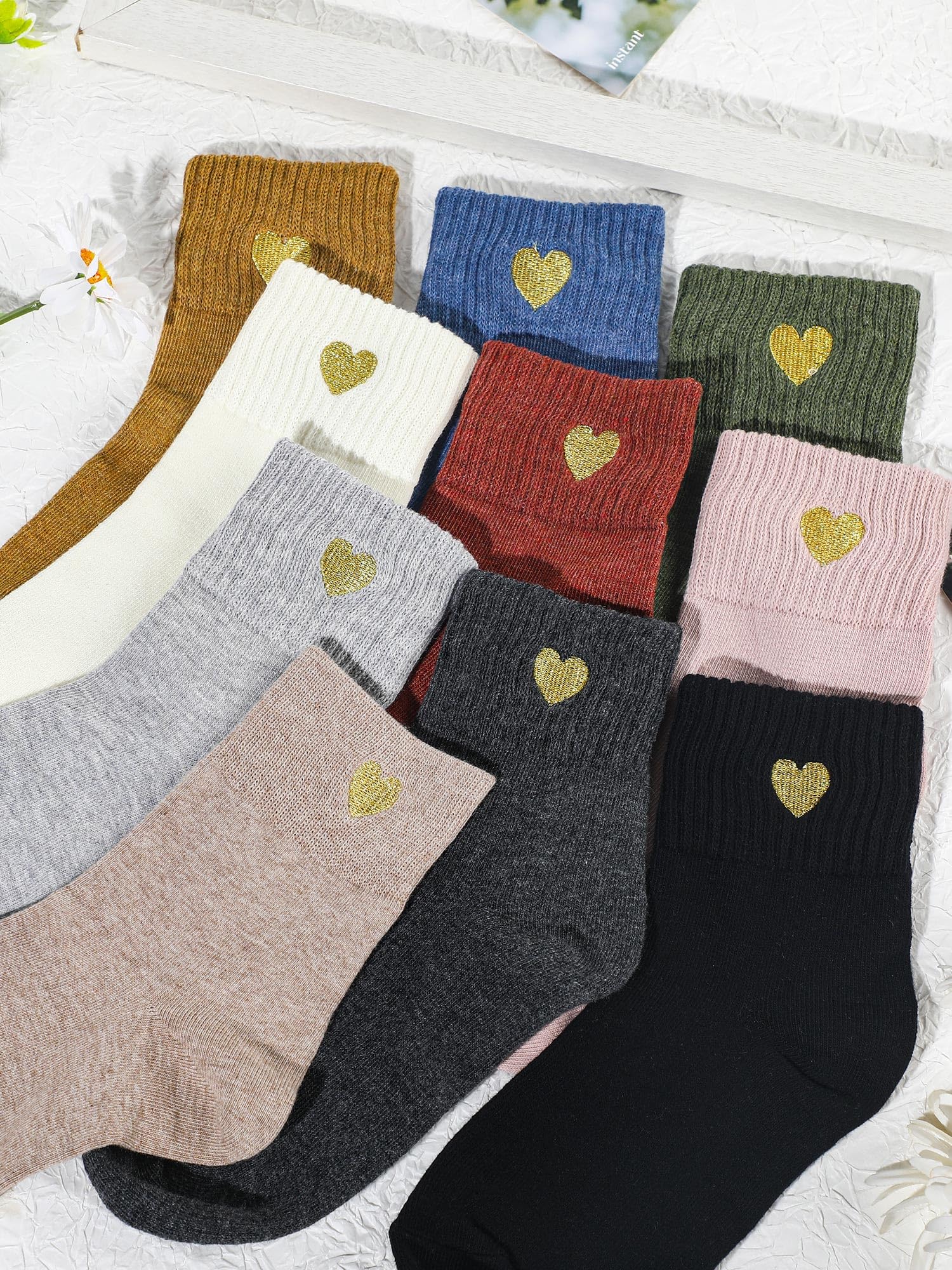 Eurzom 10 Pairs Women's Cotton Crew Socks - Cute Ankle Socks for Daily Wear & Gifts