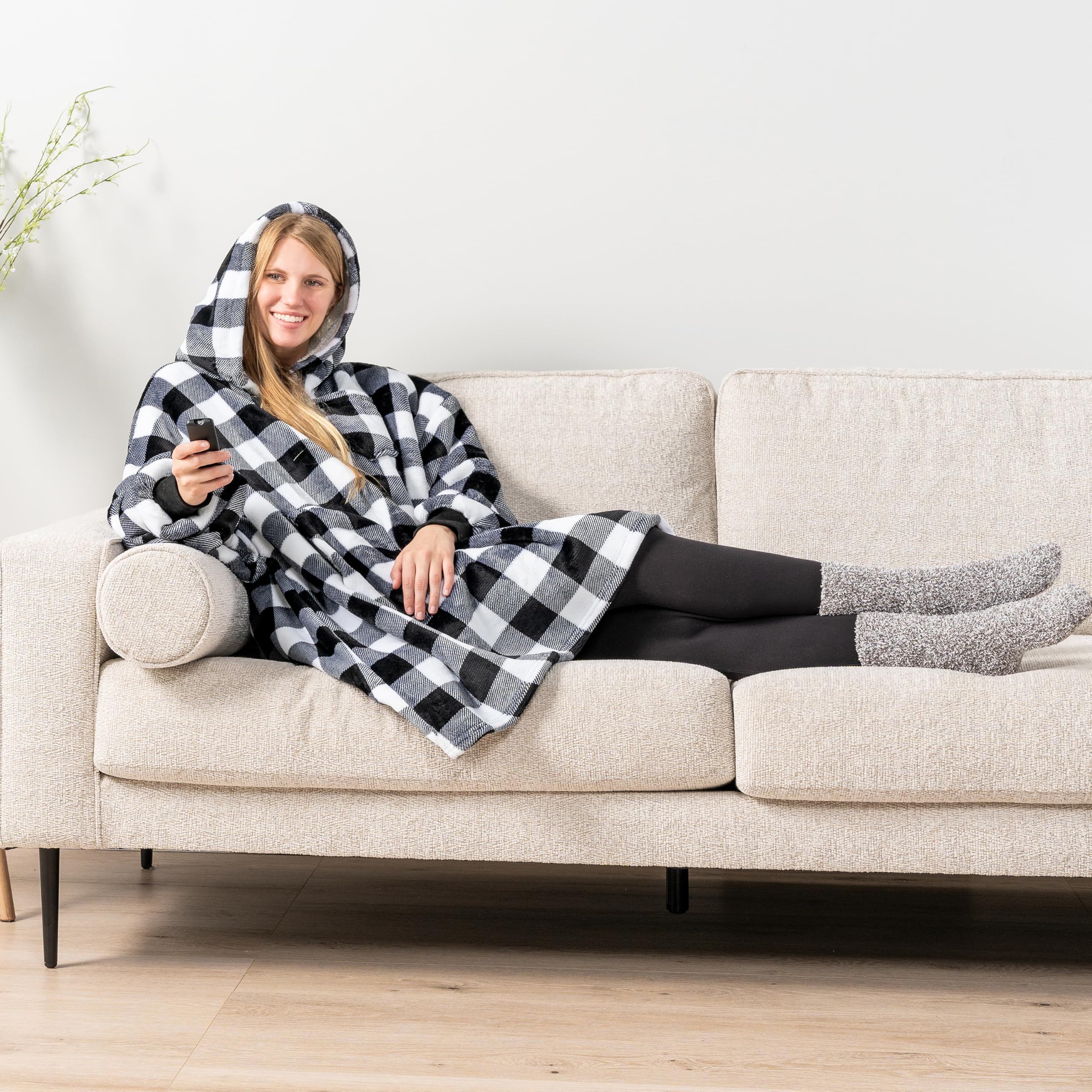 PAVILIA Women's Sherpa Wearable Blanket Hoodie - Oversized Fleece Hooded Sweatshirt Blanket for Men & Women | Perfect for Lounging, Netflix Nights & Outdoor Camping