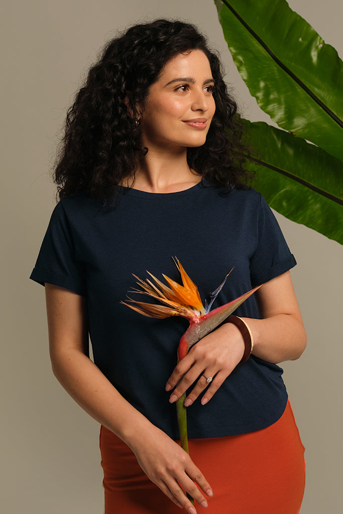 Eco-Friendly Bamboo T-Shirt for Men & Women - Soft & Breathable Dark Navy Tee - Perfect for Casual Wear, Yoga, and Outdoor Activities