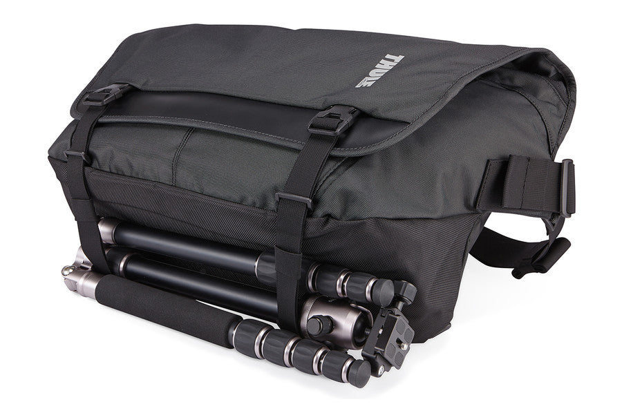 Thule Covert DSLR Camera Messenger Bag - Waterproof & Durable for Travel & Photography | Perfect for Hiking, Commuting & Urban Adventures