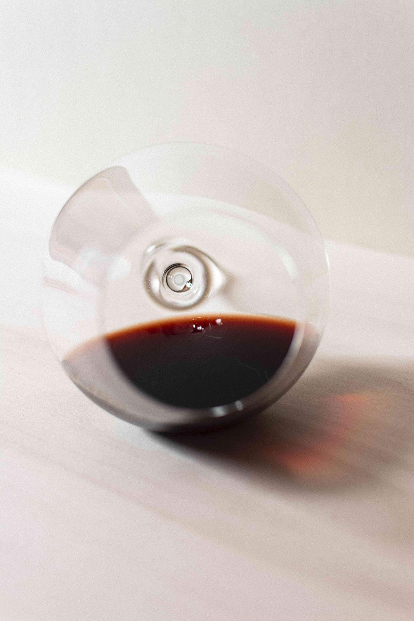 Zalto Denk'Art Gravitas Omega Wine Glass - Hand-Blown Crystal Tasting Glass for Red Wine, White Wine & Champagne | Perfect for Wine Tasting, Fine Dining & Special Occasions