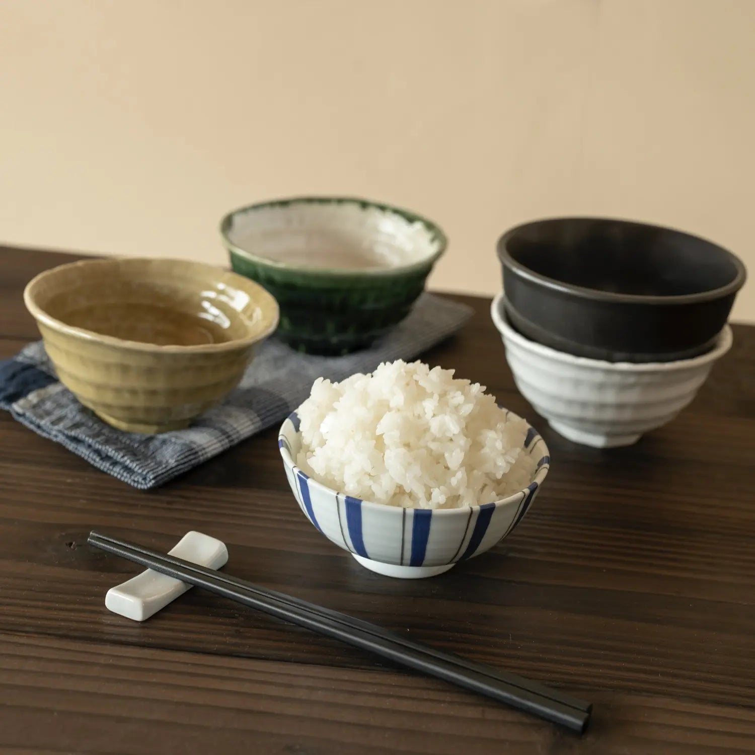 Premium EBM Porcelain Tempered Donburi Bowl - 12.3cm Japanese Rice & Noodle Soup Bowl - Durable Kuroyu Design for Ramen, Udon, Bibimbap & Asian Cuisine