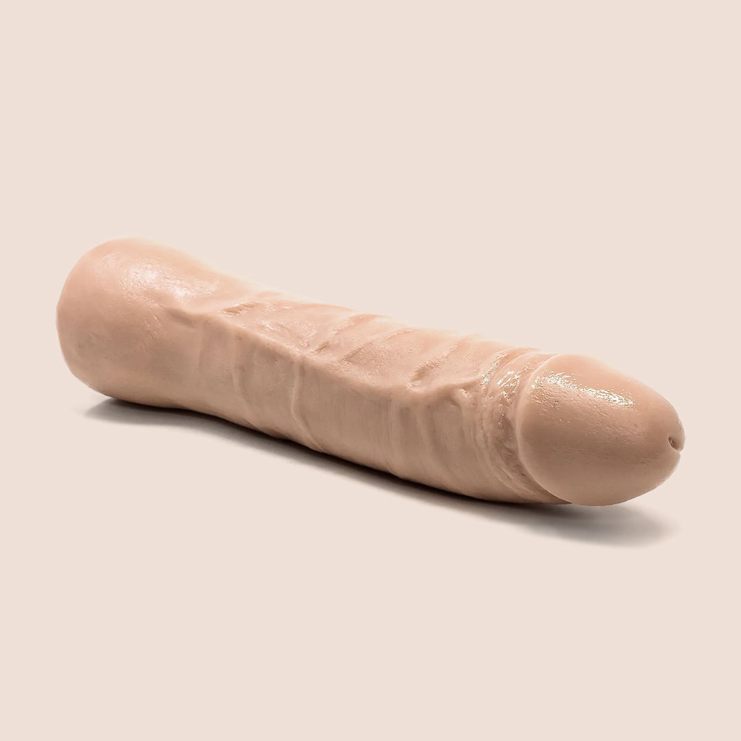 Vac-U-Lock 7 Inch Thin Dildo - Body-Safe Strap-On for Couples & Solo Play - Perfect for BDSM, Roleplay & LGBTQ+ Pleasure