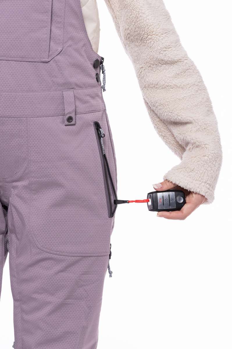 686 Women's Black Magic Insulated Snow Bib Pants - Waterproof Winter Ski Pants for Women (2023) - Perfect for Skiing, Snowboarding & Cold Weather Outdoor Activities