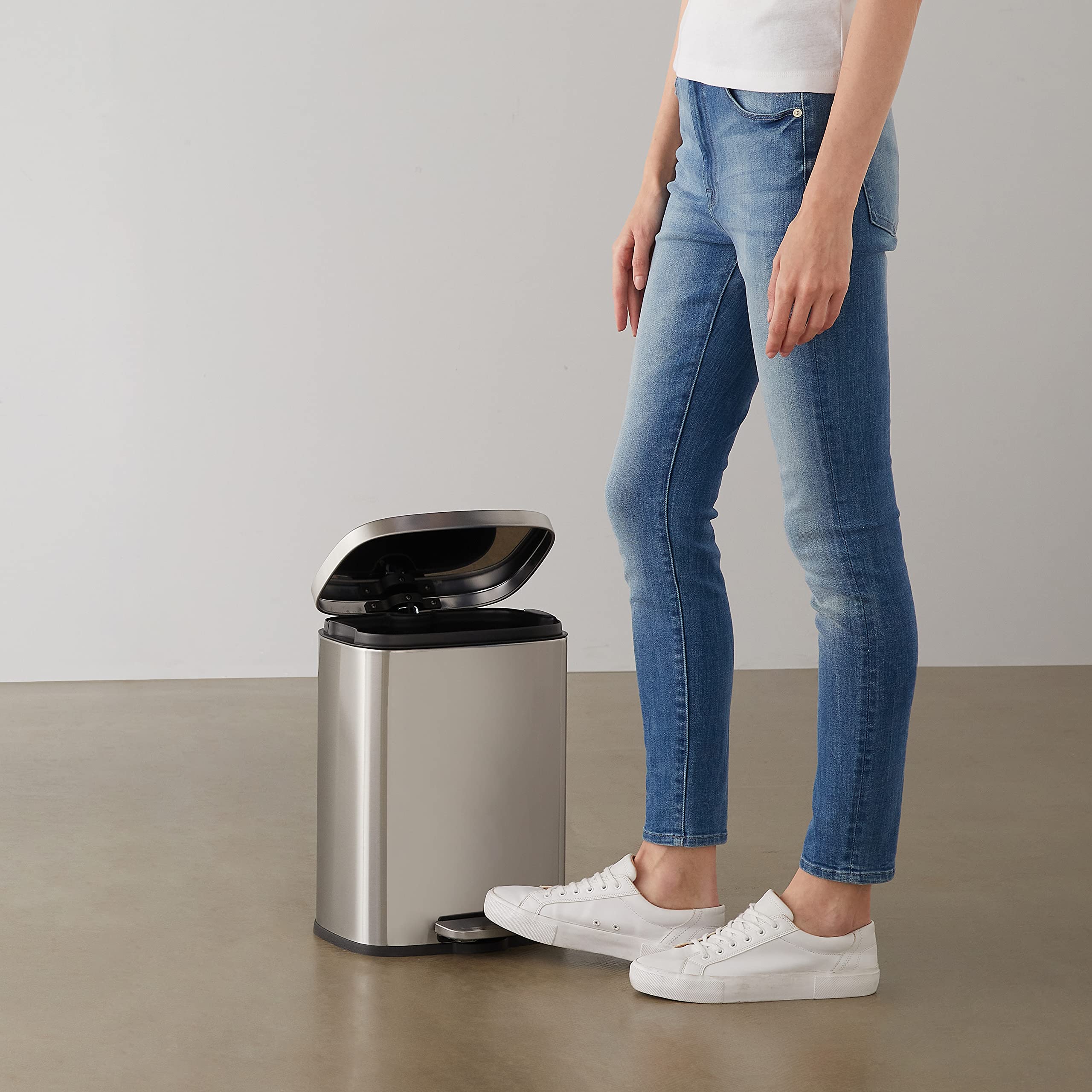 Amazon Basics Smudge Resistant Small Rectangular Trash Can with Soft-Close Foot Pedal - 12L/3.1 Gal Brushed Stainless Steel Bathroom & Living Room Garbage Bin - 11.3