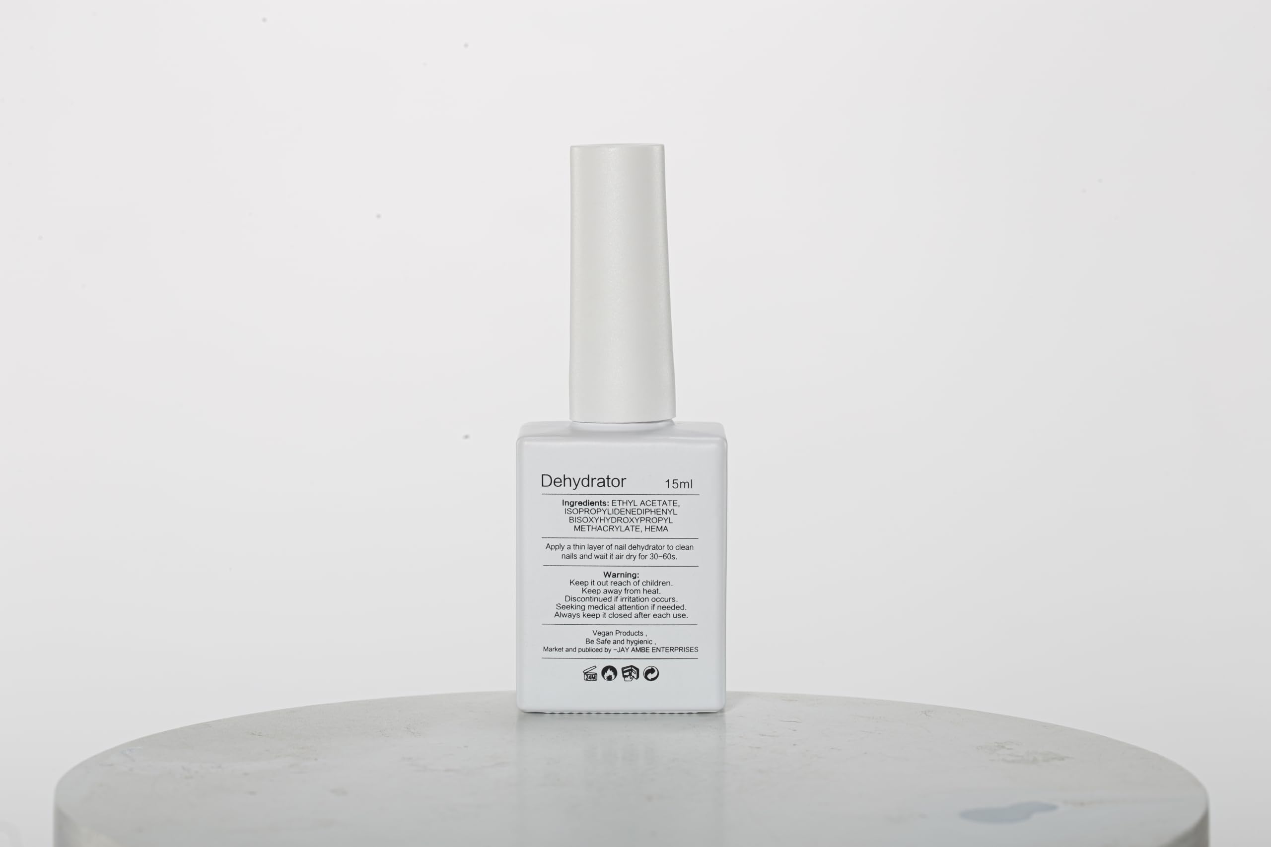 Acid-Free Nail Dehydrator & Primer - 0.5oz Professional Nail Prep for UV Gel & Acrylic Nails | Fast-Drying Base Coat for Stronger Manicures | Home Salon & DIY Nail Care Essential