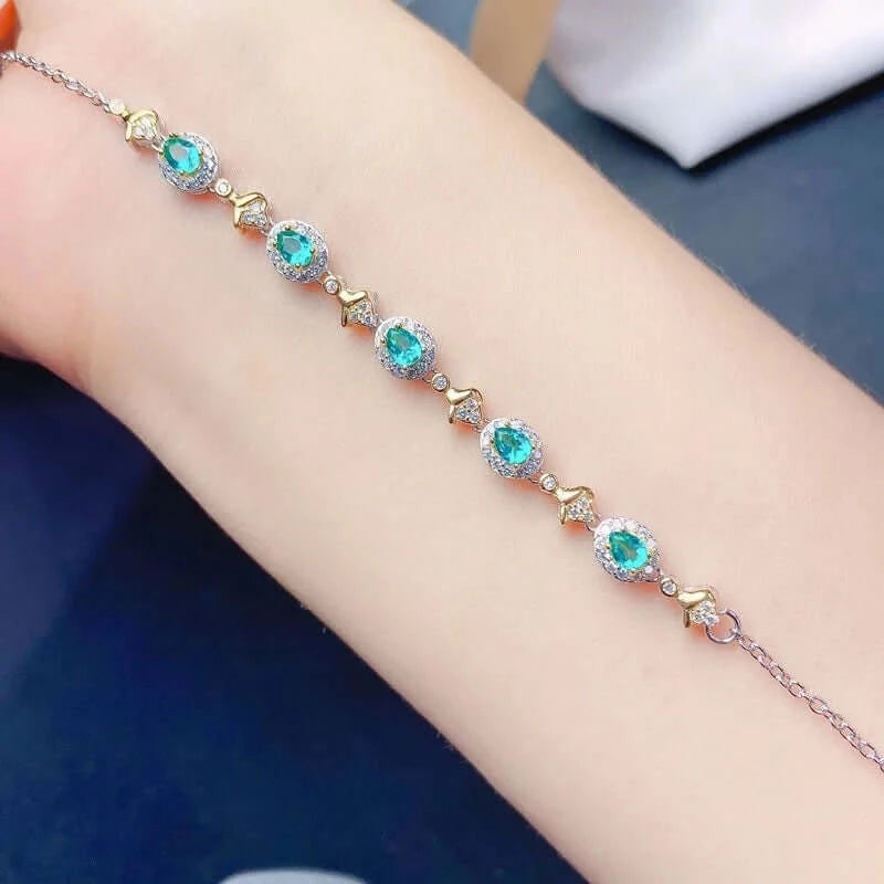 18K Platinum Green Topaz Scorpio Zodiac Bracelet for Women - Elegant Birthstone Jewelry Gift for Scorpio Birthday, Anniversary & Special Occasions | Perfect for Everyday Wear, Parties & Formal Events