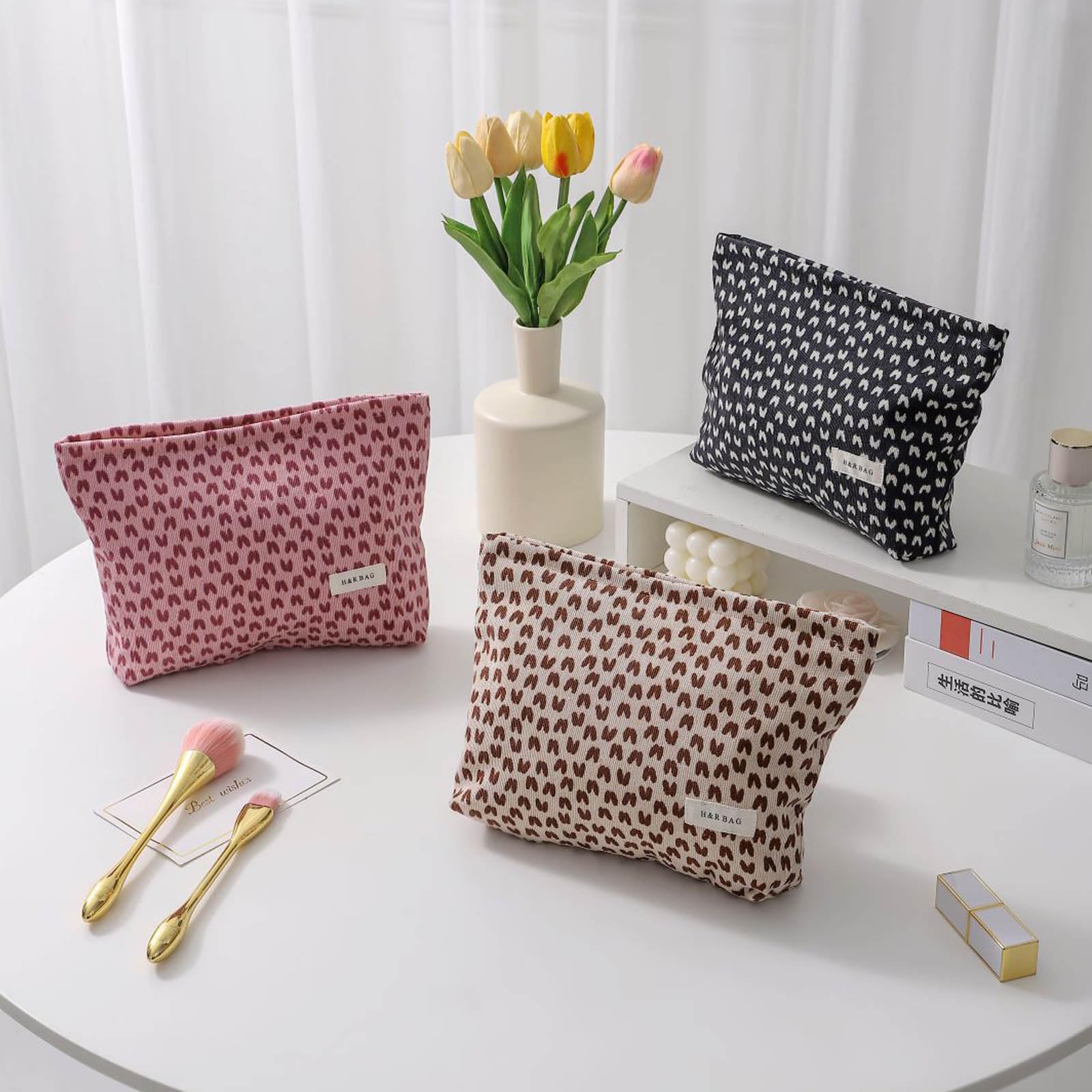 HEY M&Q Women's Pink Heart Corduroy Makeup Bag - Small Travel Toiletry Pouch, Portable Cosmetic Organizer with Zipper for Daily Use, Gifts, and Travel Essentials