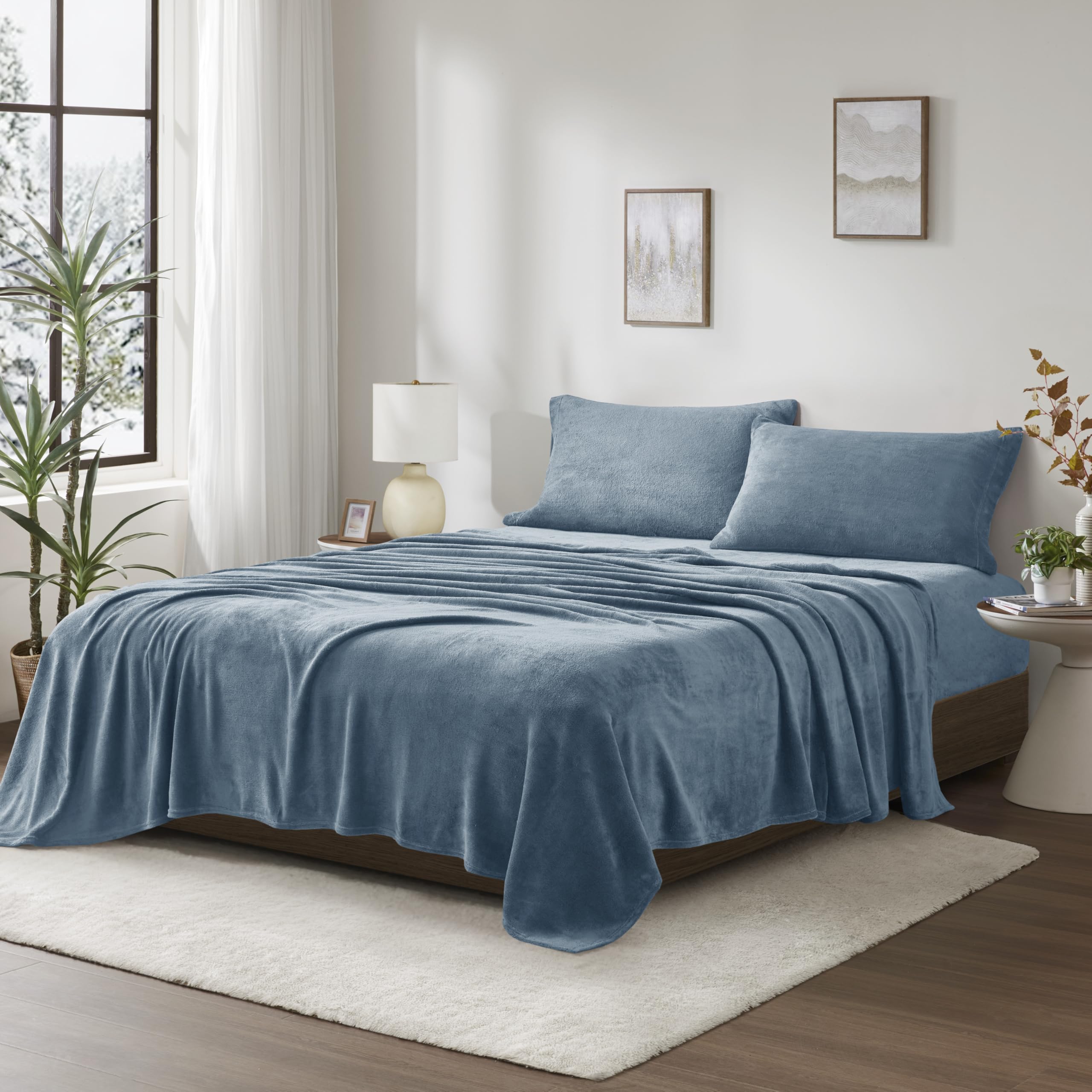 True North by Sleep Philosophy 4-Piece Plush Sheet Set - Queen Size, Solid Blue, Ultra Soft & Warm Bedding, Fitted Pocket Fits 16