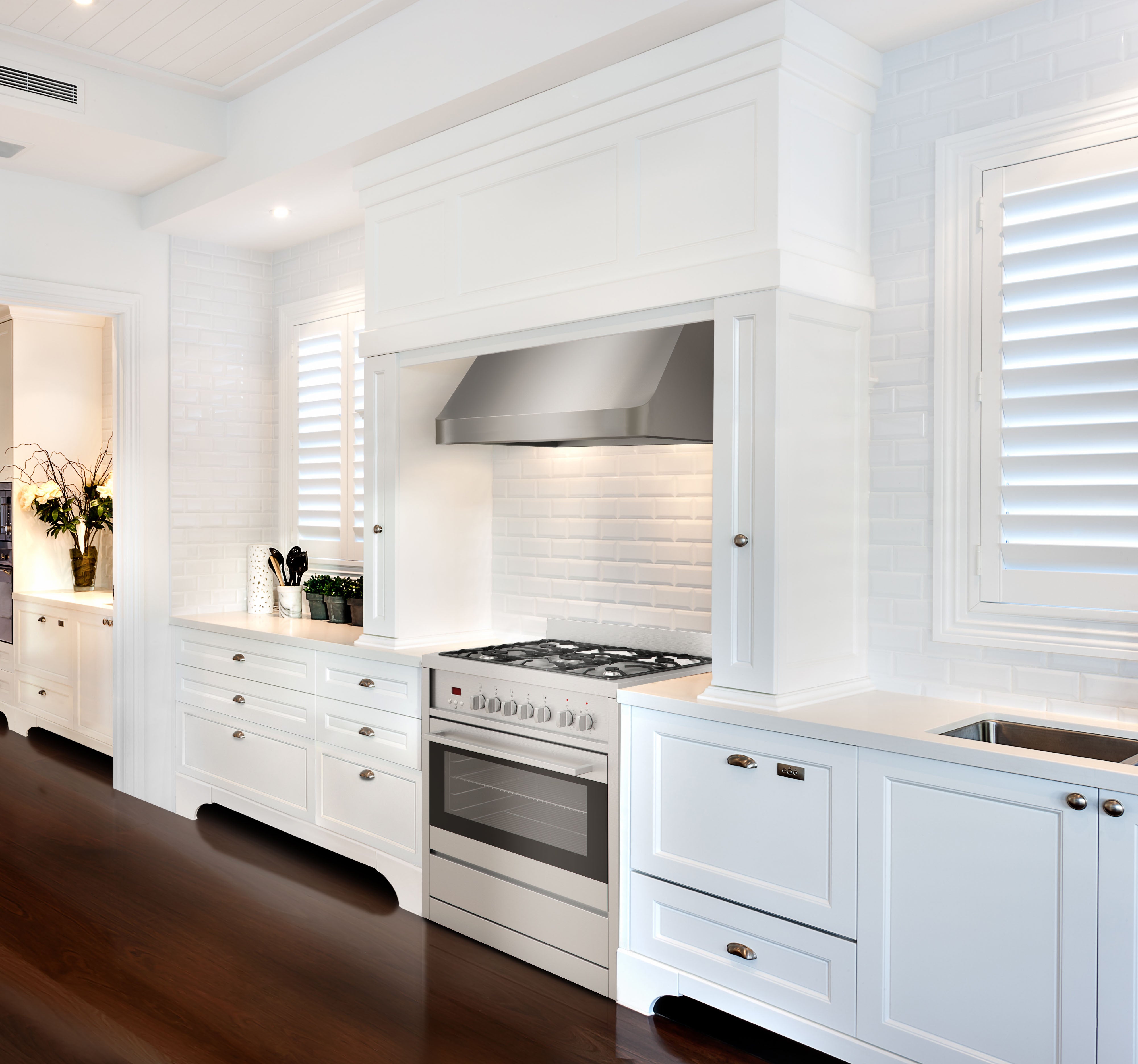 36 Inch Professional Under Cabinet Range Hood - 900 CFM Ducted Ventilation with Turbo Boost - Perfect for Kitchen Smoke & Odor Removal in Apartments, Condos, and Home Cooking Spaces