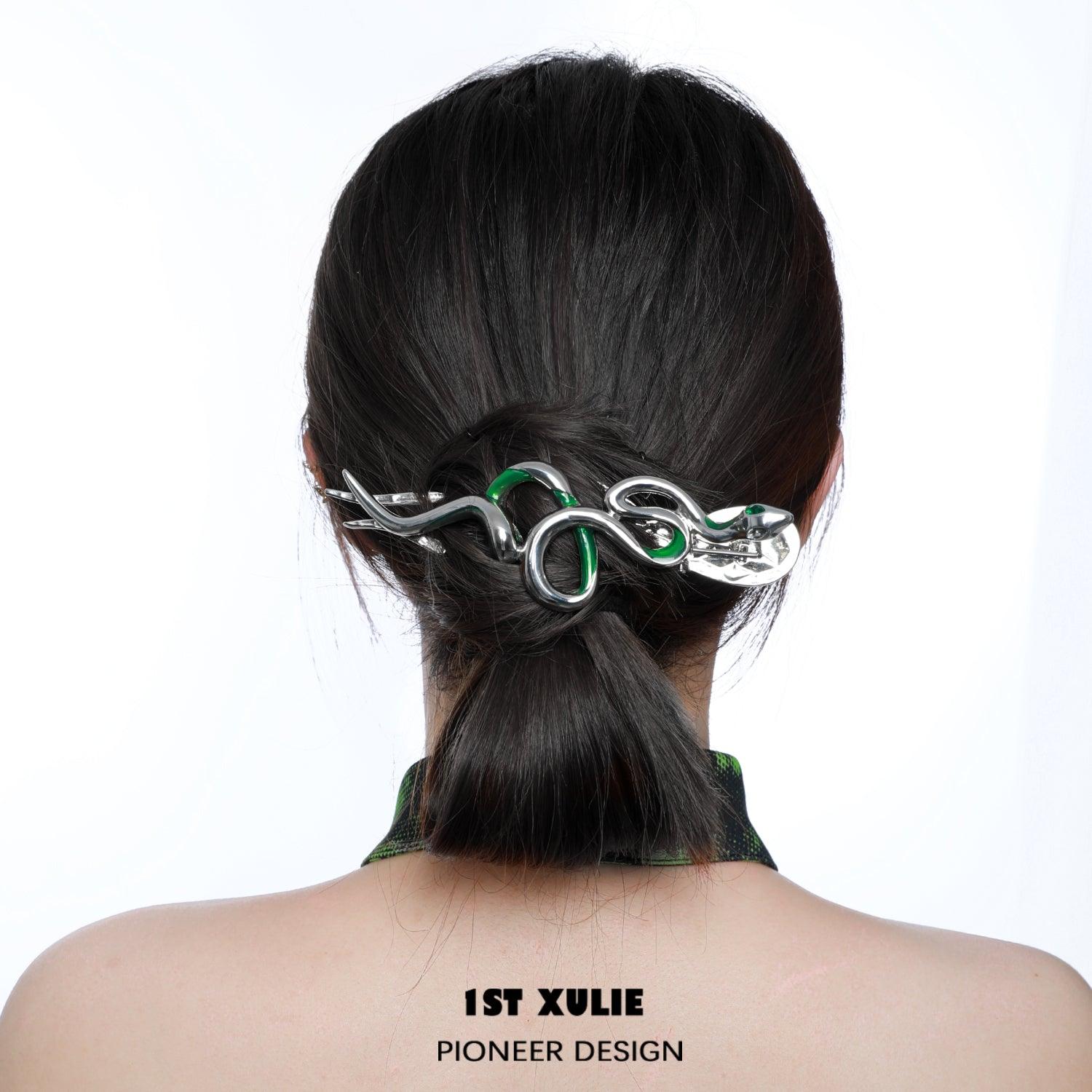 Slytherin House 18k Gold Plated Giant Snake Hair Clip - Harry Potter Inspired Hairpin for Cosplay, Halloween Costume & Witchy Fashion Accessories