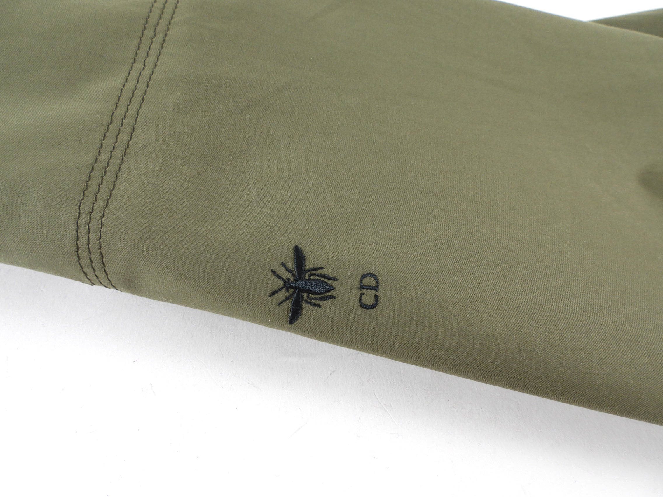 Christian Dior Army Green Short Sleeve Button-Up Shirt Size L (8/10) - Casual Summer Wear & Street Style Fashion