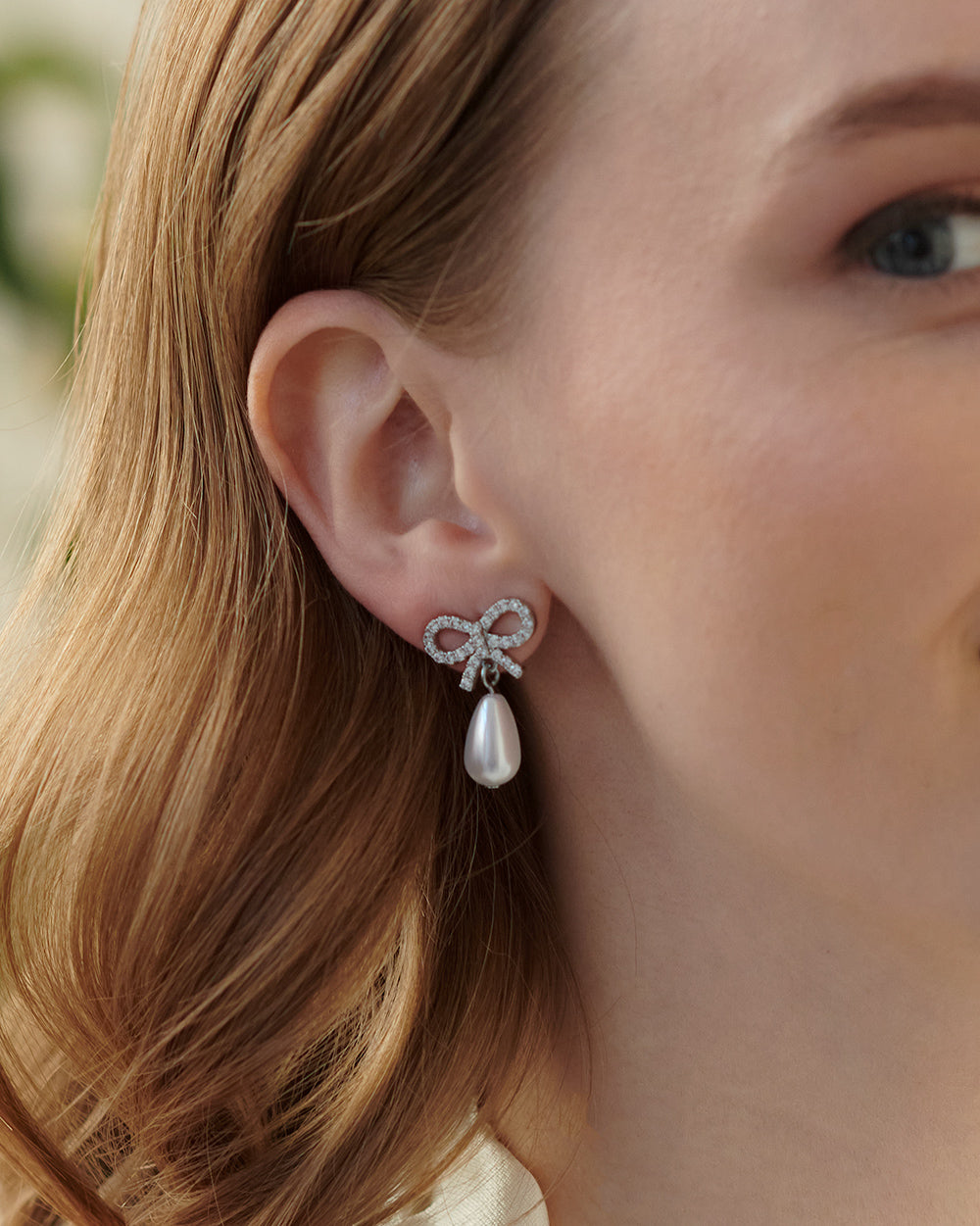 Elegant Pearl Bow Earrings for Women - Dainty & Stylish Jewelry Gift for Brides, Prom, Party & Everyday Wear