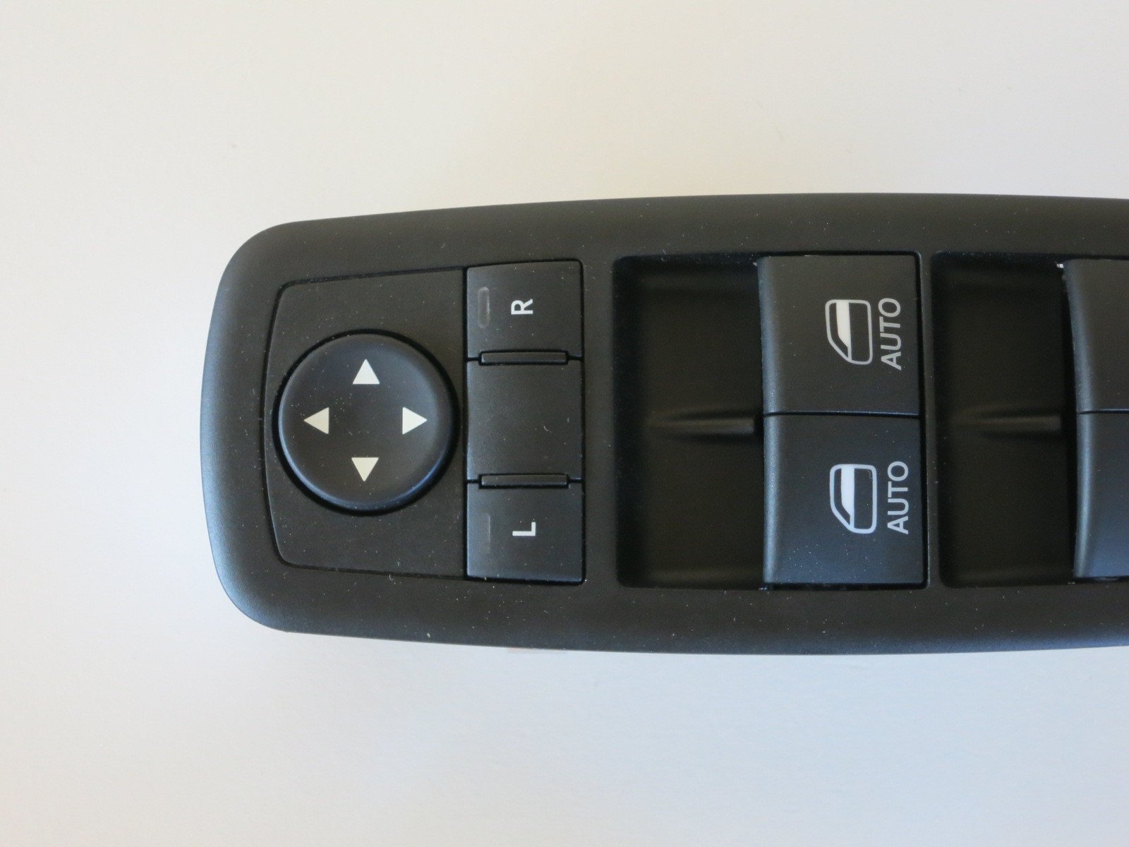 Genuine Chrysler 68231805AA Door Switch - OEM Replacement Part for Dodge Ram 1500 2500 3500 - Perfect for Interior Lighting Control & Power Window Operation