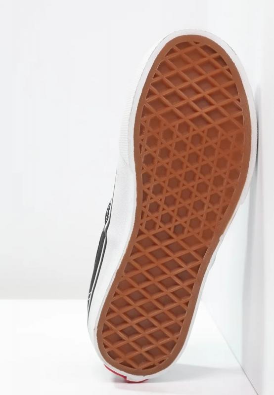 Vans Authentic Black & White Sneakers for Men & Women - Casual Skate Shoes for Streetwear & Everyday Comfort