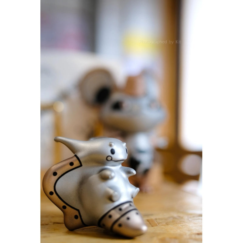 DIMOO Niko The Tin Man Limited Edition Collectible Figure - Perfect for Home Decor, Office Display, and Gift Giving