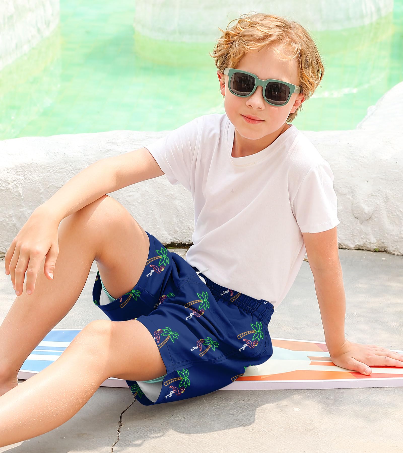 **Boys Quick Dry Swim Trunks with Compression Liner - Kids Bathing Suits & Boxer Briefs for Swimming, Ages 7-20 - Perfect for Beach, Pool & Water Sports**