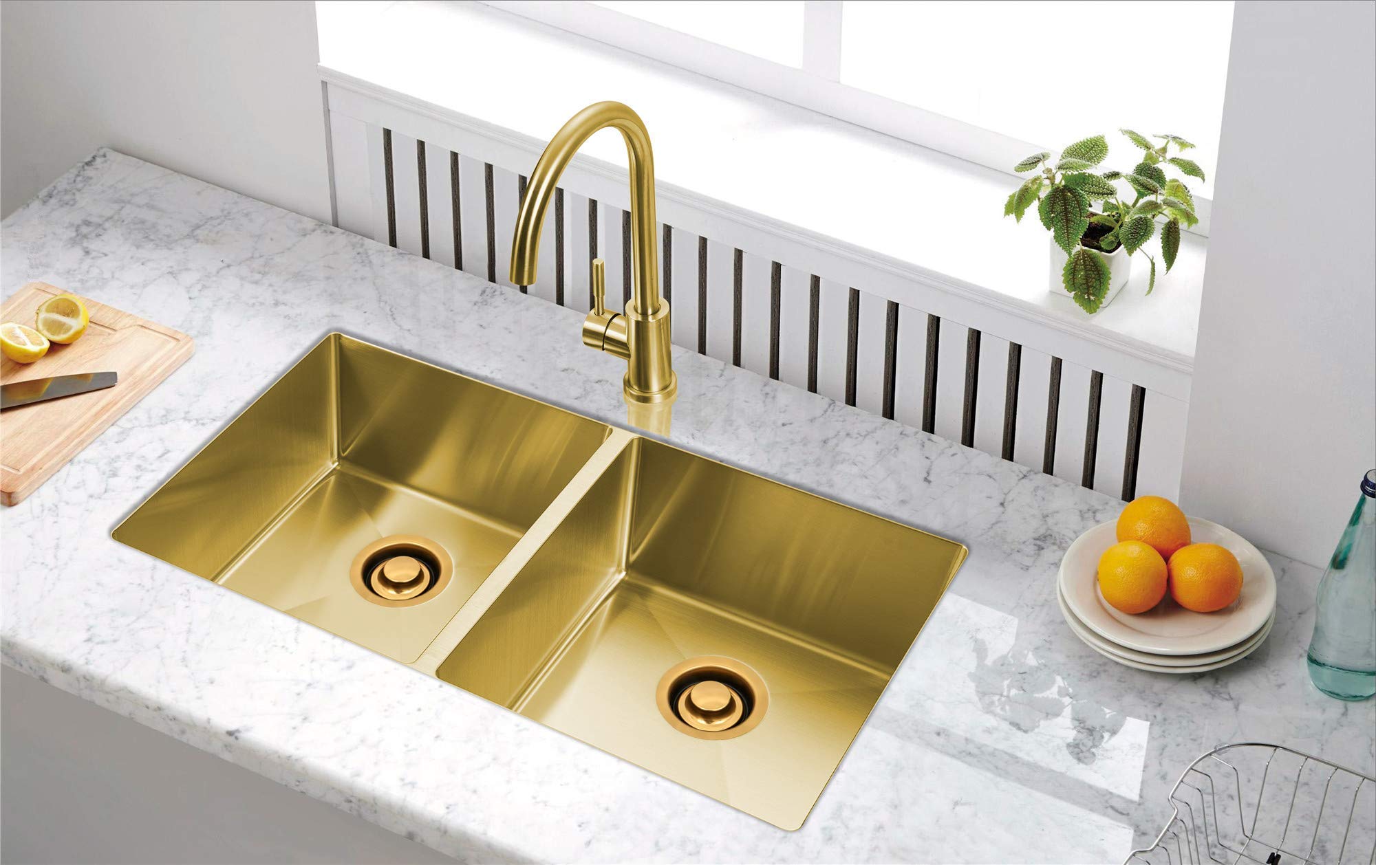 LQS Kitchen Sink Drain Assembly - 3.5 Inch Standard Sink Strainer with Removable Waste Basket, Garbage Disposal Flange & Stopper, Golden Finish for Easy Cleaning & Clog Prevention - Perfect for Home Kitchen, RV, Camper & Restaurant Sinks