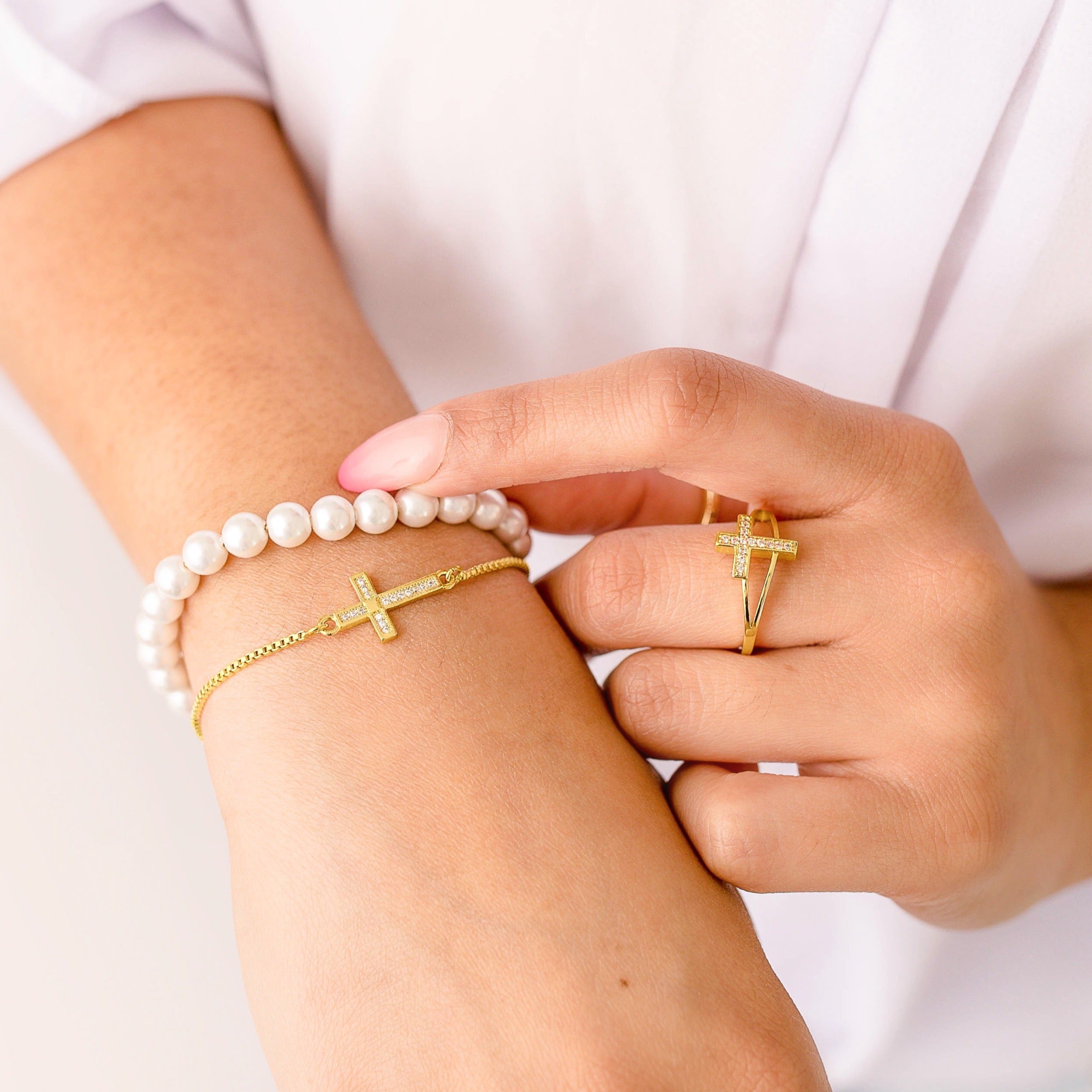 Stylish Adjustable Gold and Silver Bracelet for Women - Perfect for Everyday Wear, Gifts & Special Occasions