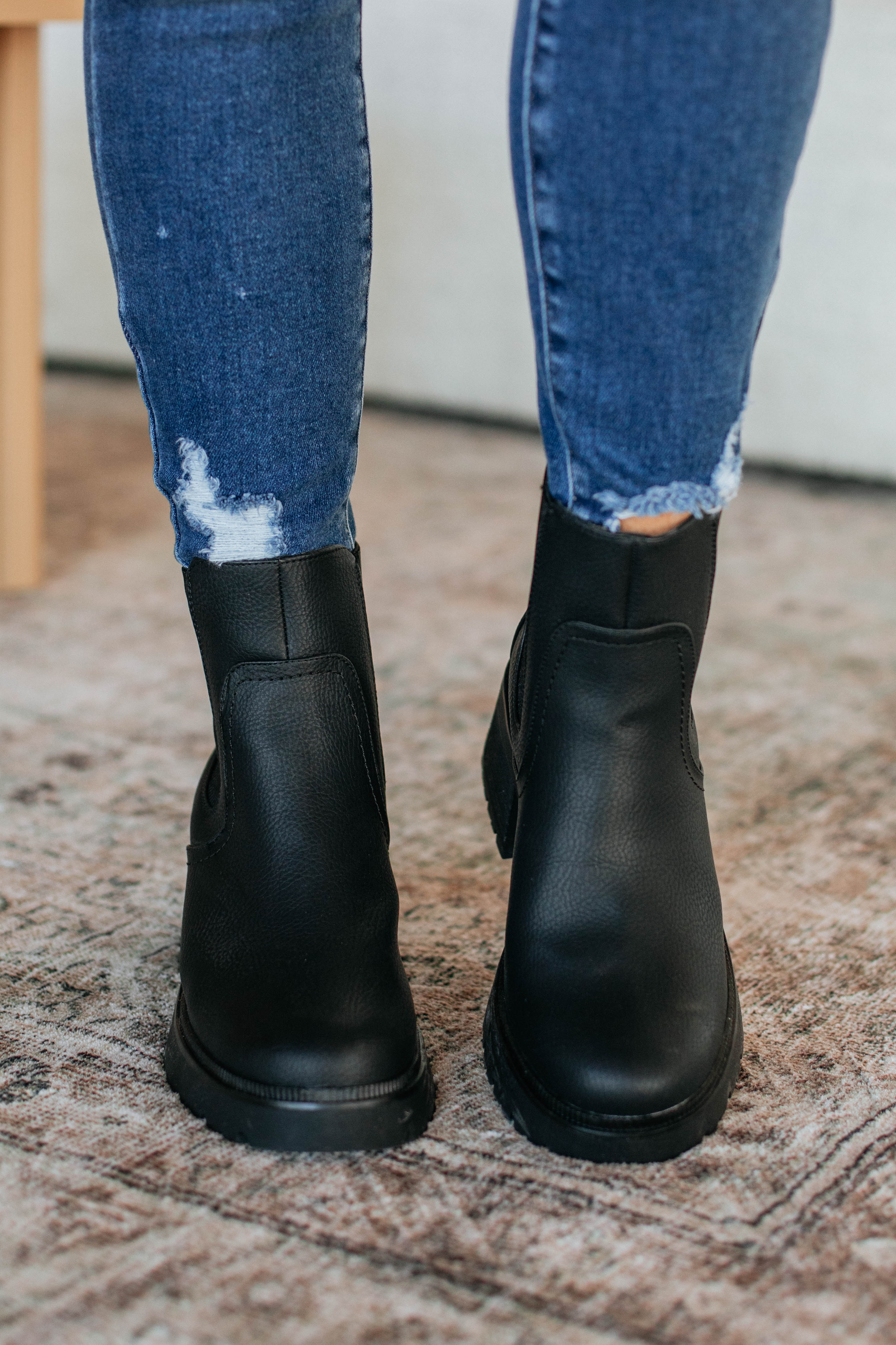 Making My Choice Black Boots - Stylish & Comfortable Footwear for Women | Perfect for Casual Outfits, Work & Outdoor Adventures