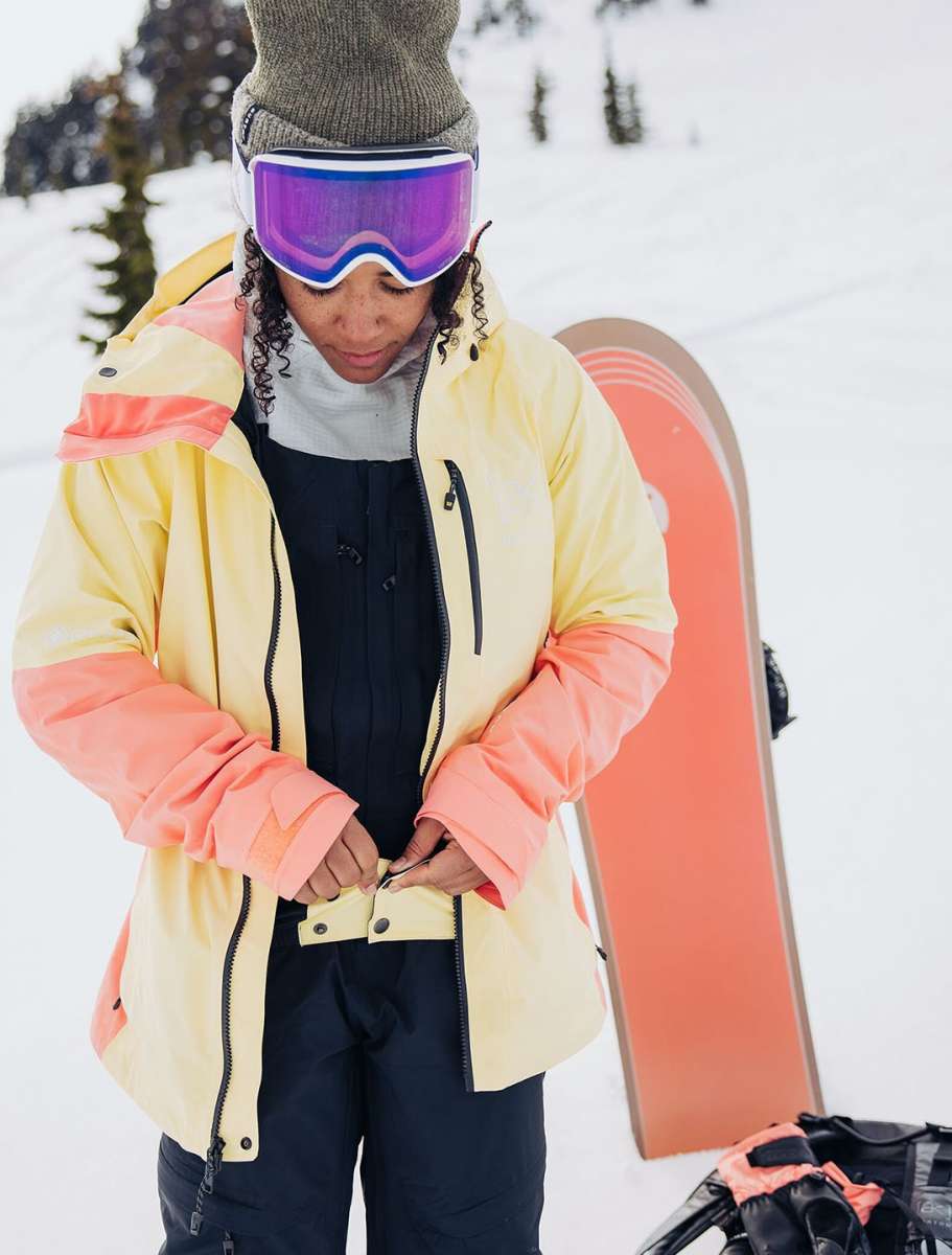 Burton Women's AK GORE-TEX Upshift 2 Layer Waterproof Ski Jacket 2024 - Lightweight Windproof Snowboard Coat for Winter Sports & Outdoor Adventures