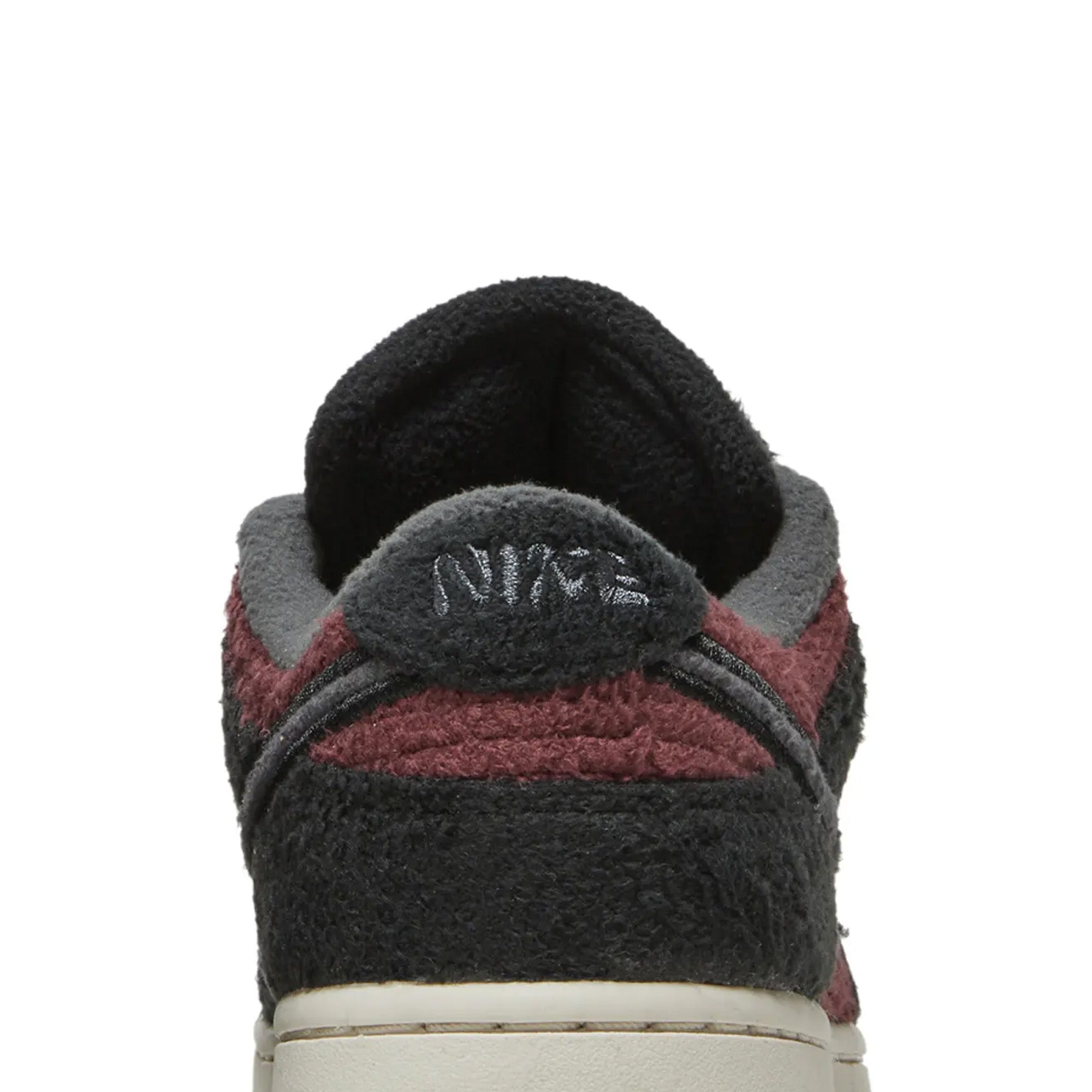 Nike Dunk Low SE 'Fleece Pack Burgundy Crush' Women's Sneakers (2022) - Comfortable Casual Shoes for Streetwear, Gym & Everyday Fashion