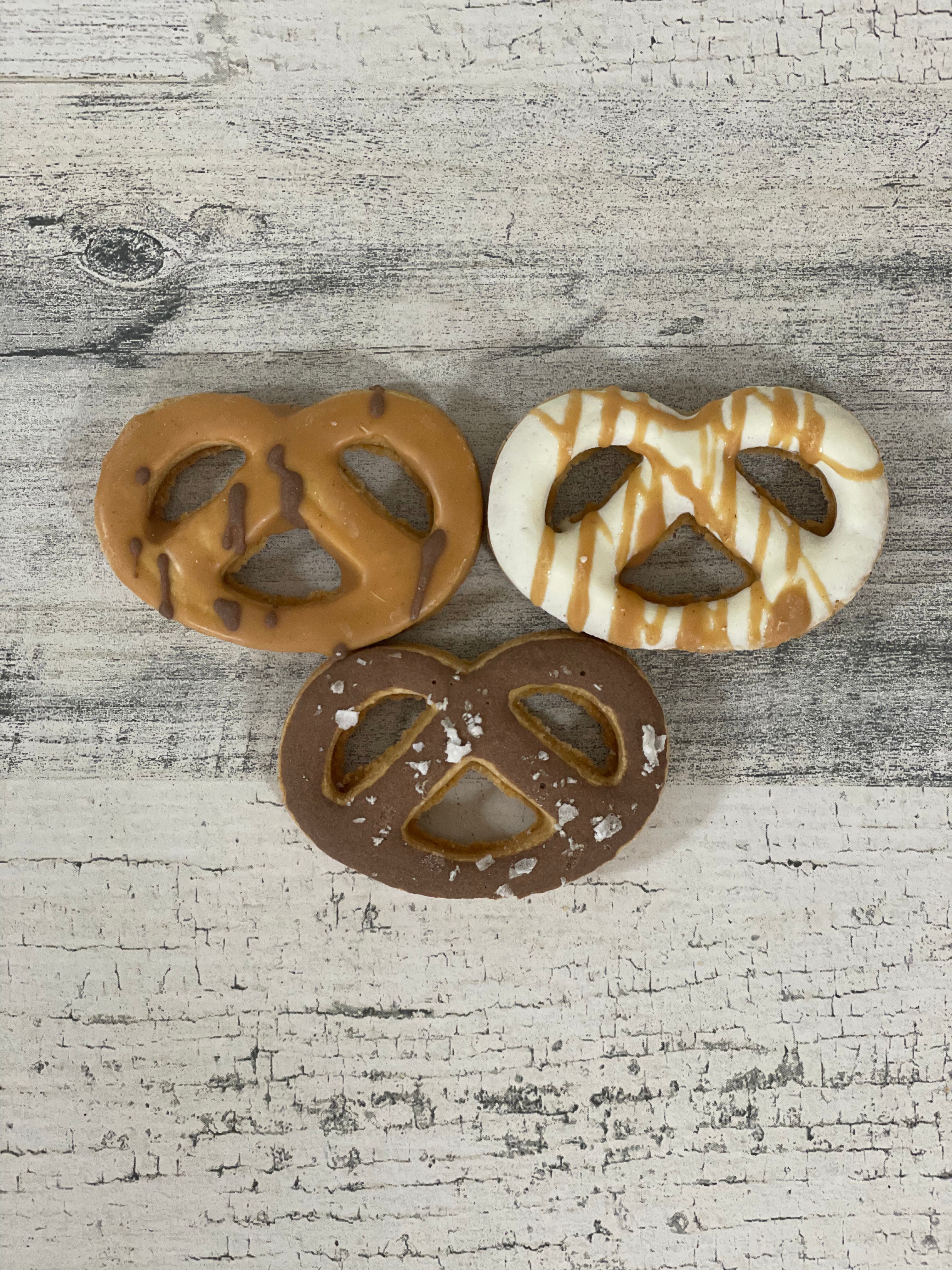 Healthy Pretzel Shaped Dog Treats - All Natural Crunchy Snacks for Small & Large Dogs - Perfect for Training Rewards and Anytime Treats