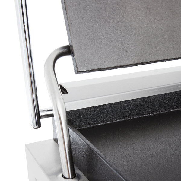 Globe GSGDUE10 Bistro Series Double Sandwich Grill - 20 x 10 Inch Non-Stick Smooth Plates, 3200W Commercial Electric Griddle (208/240V) - Perfect for Restaurants, Diners & Food Trucks - Grill Paninis, Burgers & Breakfast Foods