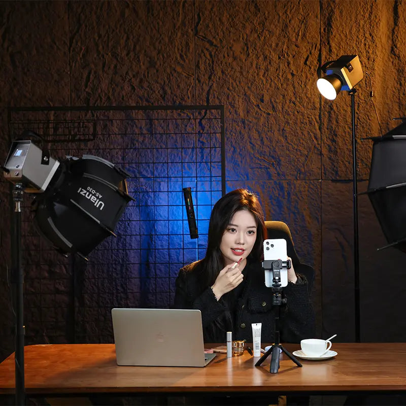 Ulanzi LT005 60W Bi-Color COB LED Video Light with Adjustable Brightness & Temperature - Perfect for YouTube, Photography, Live Streaming & Studio Lighting